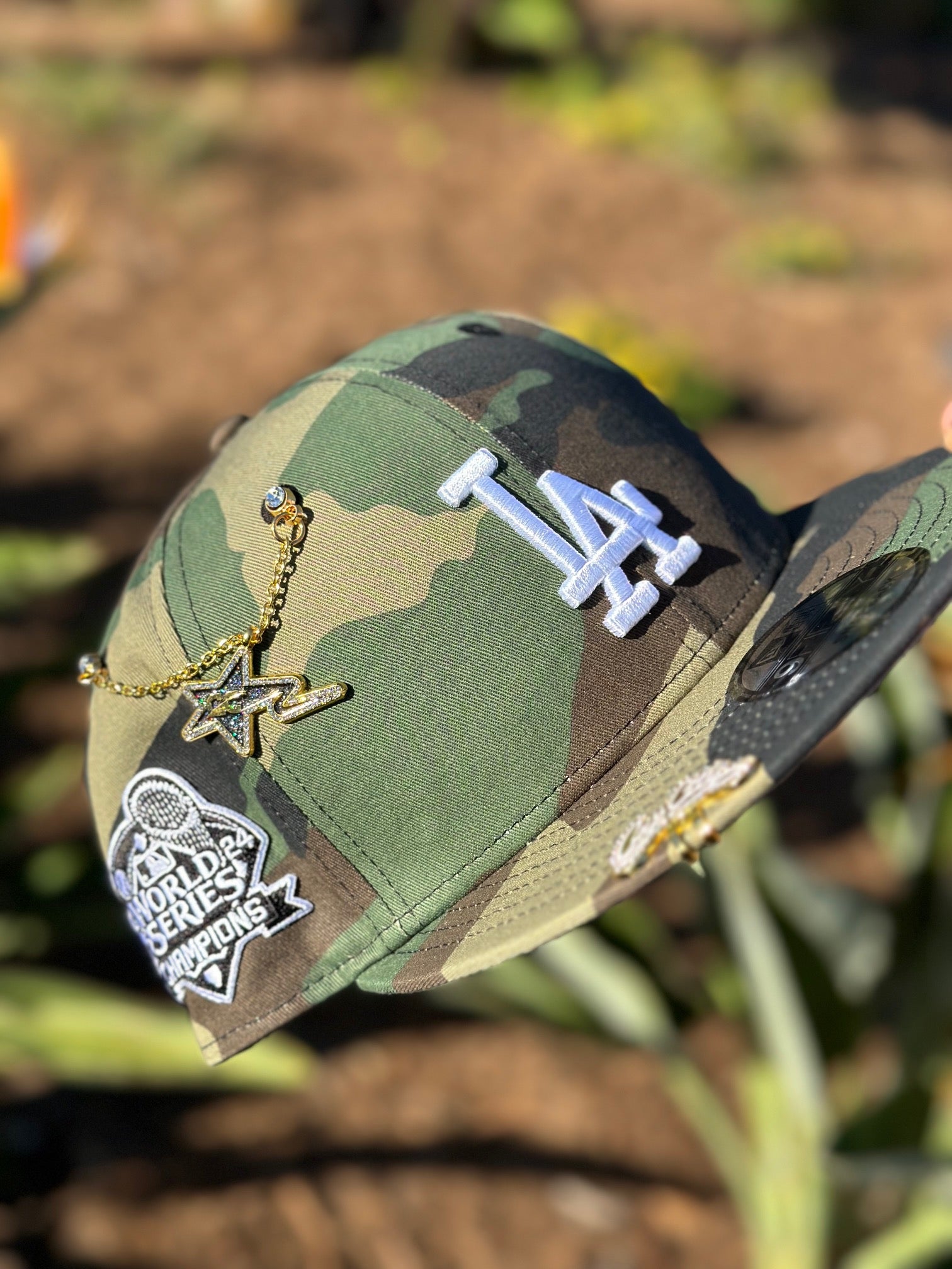 NEW ERA EXCLUSIVE 9FIFTY CAMO LOS ANGELES DODGERS SNAPBACK W/ 2024 WORLD SERIES CHAMPIONS SIDE PATCH