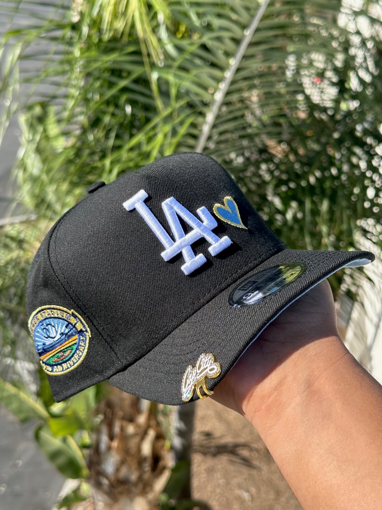 NEW ERA EXCLUSIVE 9FIFTY A-FRAME BLACK LOS ANGELES DODGERS SNAPBACK W/ ICY HEART + 50TH ANNIVERSARY SIDE PATCH