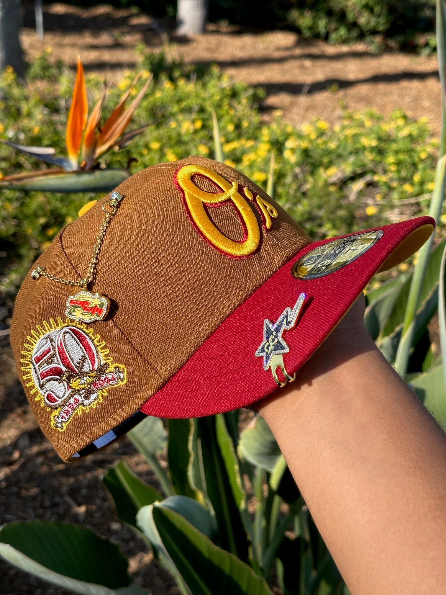 NEW ERA EXCLUSIVE 59FIFTY DARK KHAKI/BURGUNDY BALTIMORE ORIOLES W/ 50TH ANNIVERSARY PATCH