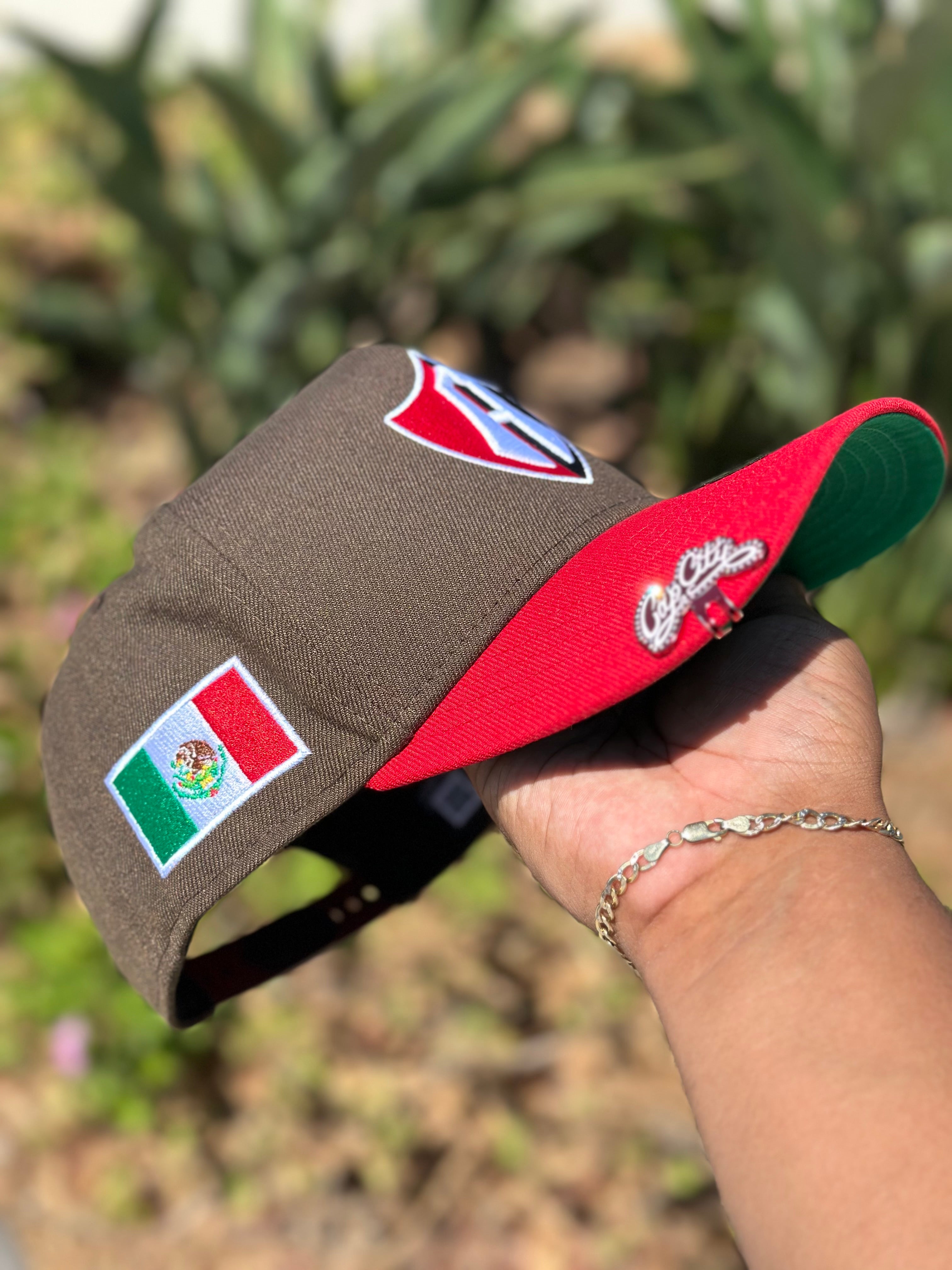 NEW ERA EXCLUSIVE 9FIFTY A-FRAME MOCHA/RED "ATLAS DE GUADALAJARA" SNAPBACK W/ MEXICO FLAG SIDE PATCH