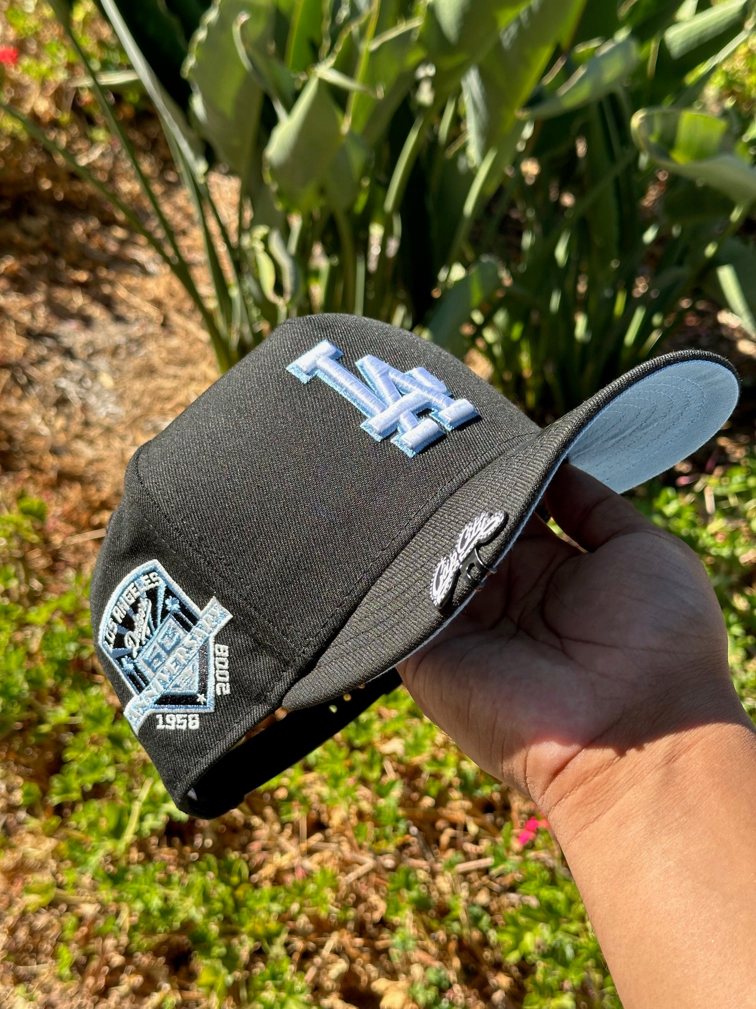 NEW ERA EXCLUSIVE 9FIFTY A-FRAME BLACK LOS ANGELES DODGERS W/ 50TH ANNIVERSARY SIDE PATCH