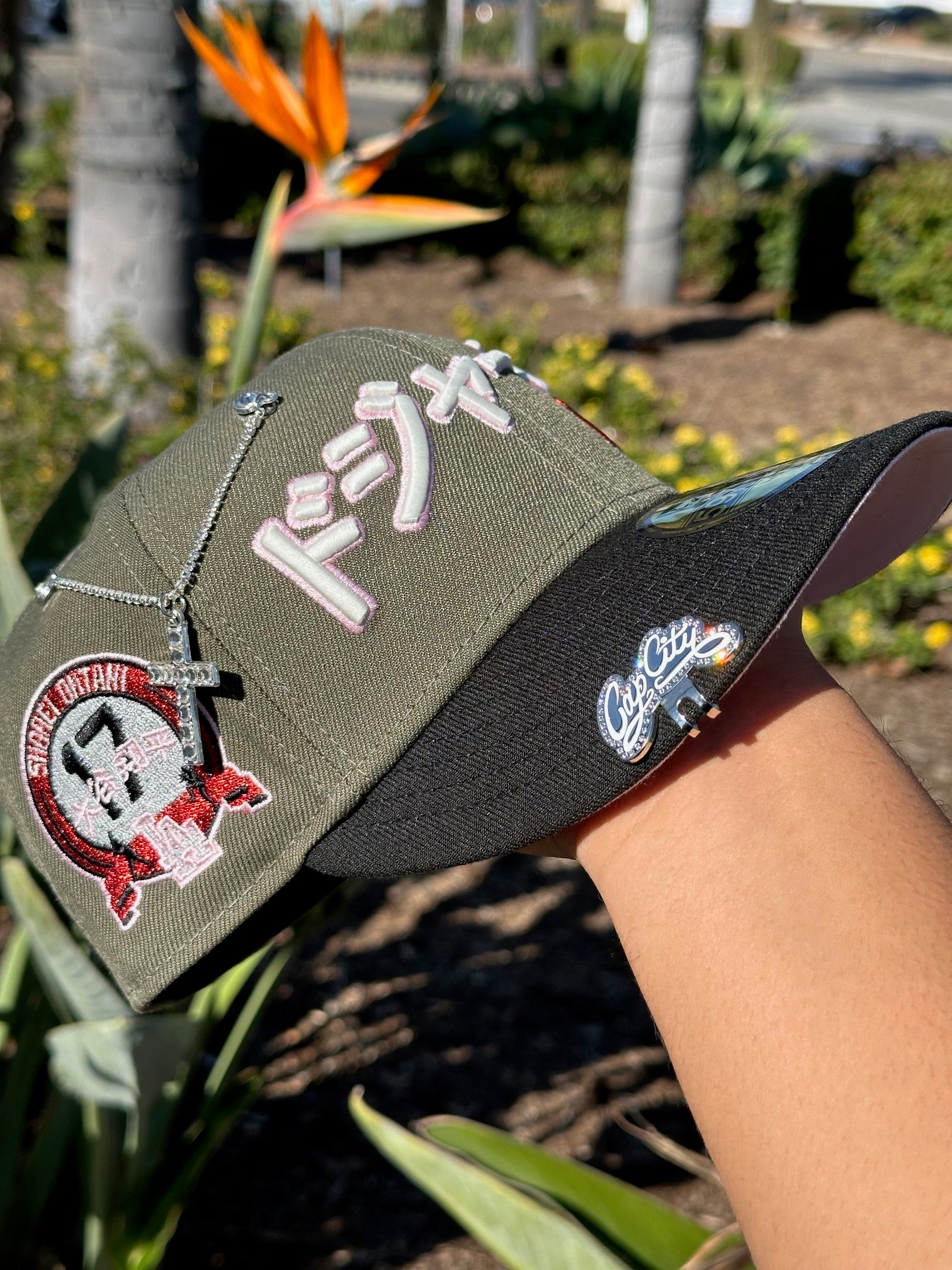 NEW ERA 59FIFTY OLIVE/BLACK LOS ANGELES DODGERS JAPANESE SCRIPT W/ "SHOHEI OHTANI" SIDE PATCH