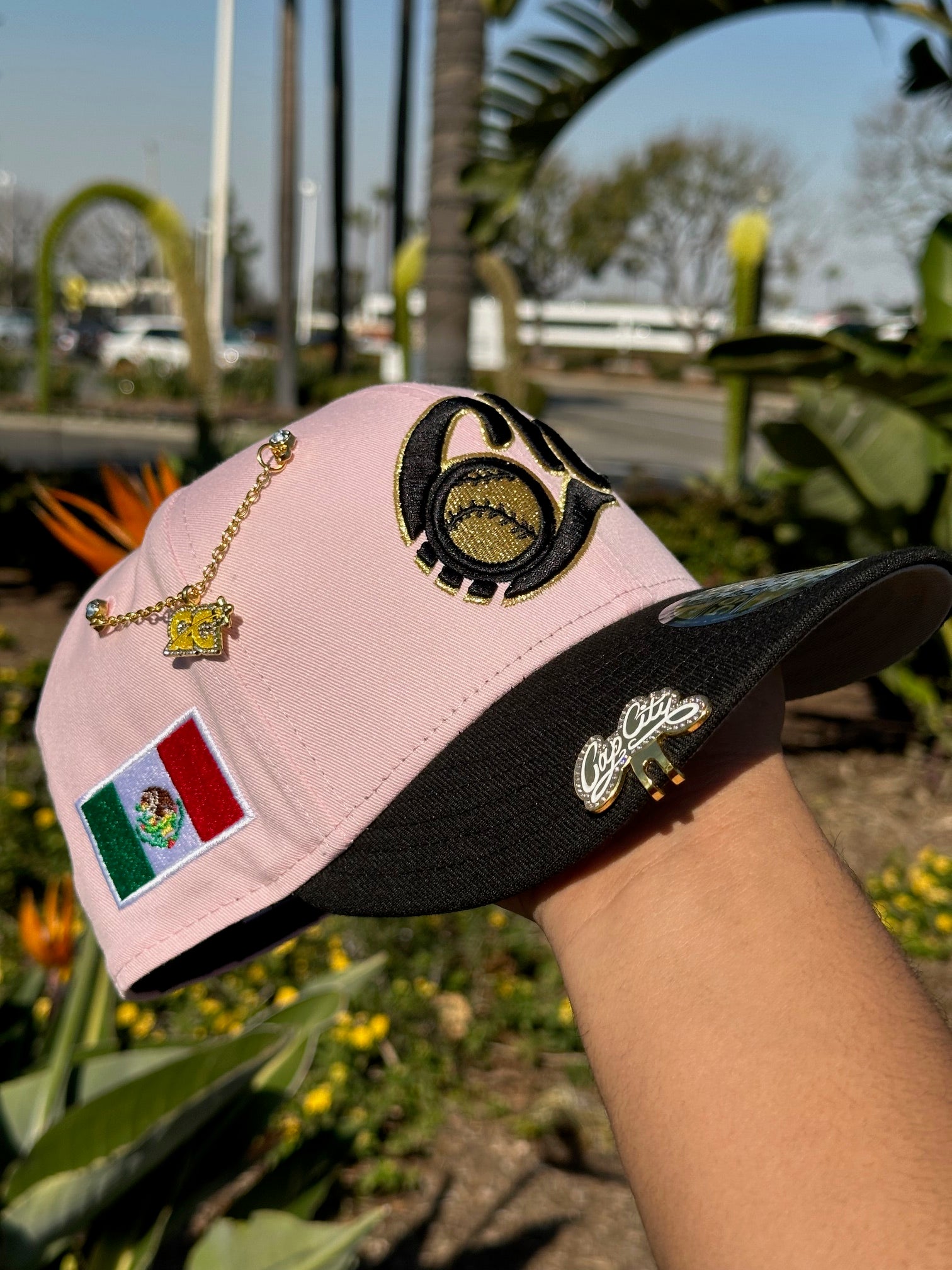 NEW ERA EXCLUSIVE 59FIFTY PINK/BLACK CHARROS DE JALISCO W/ MEXICO FLAG SIDE PATCH