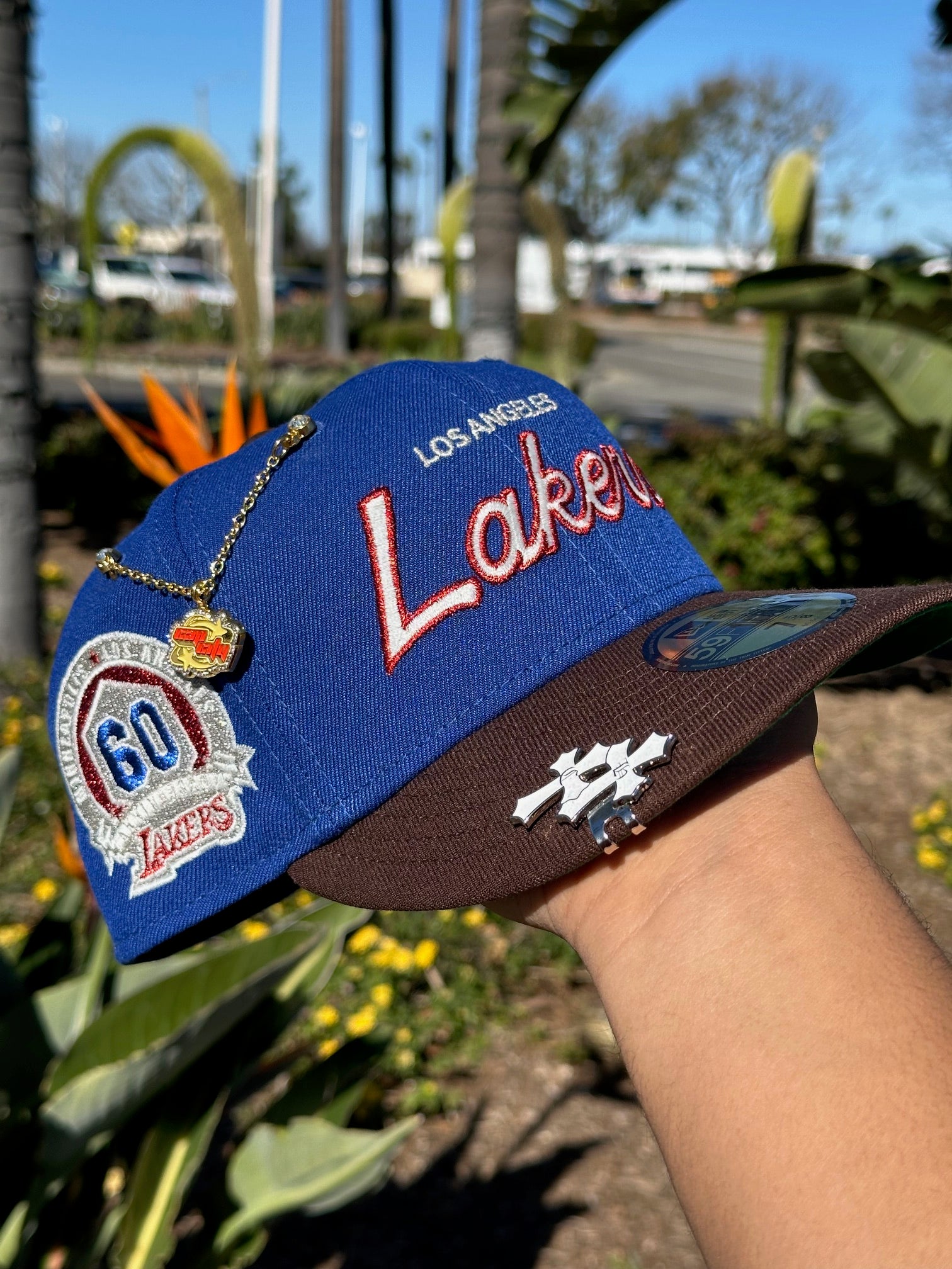 NEW ERA EXCLUSIVE 59FIFTY BLUE/WALNUT LOS ANGELES LAKERS SCRIPT W/ 60TH ANNIVERSARY SIDE PATCH
