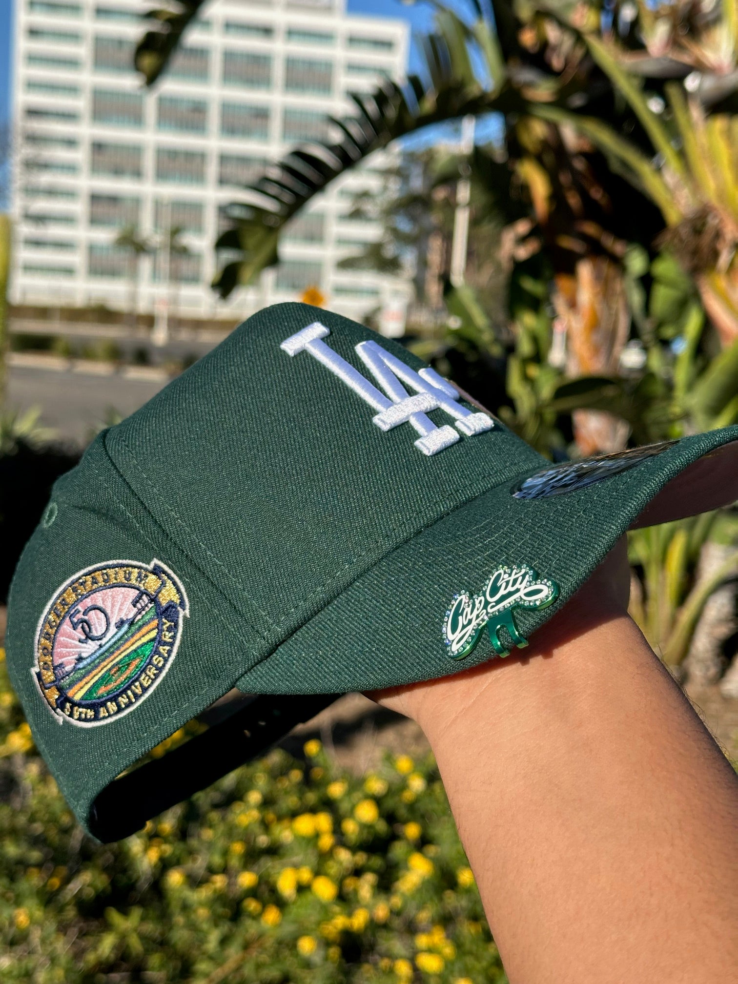 NEW ERA EXCLUSIVE 9FIFTY A-FRAME FOREST GREEN LOS ANGELES DODGERS SNAPBACK W/ PINK HEART + 50TH ANNIVERSARY SIDE PATCH