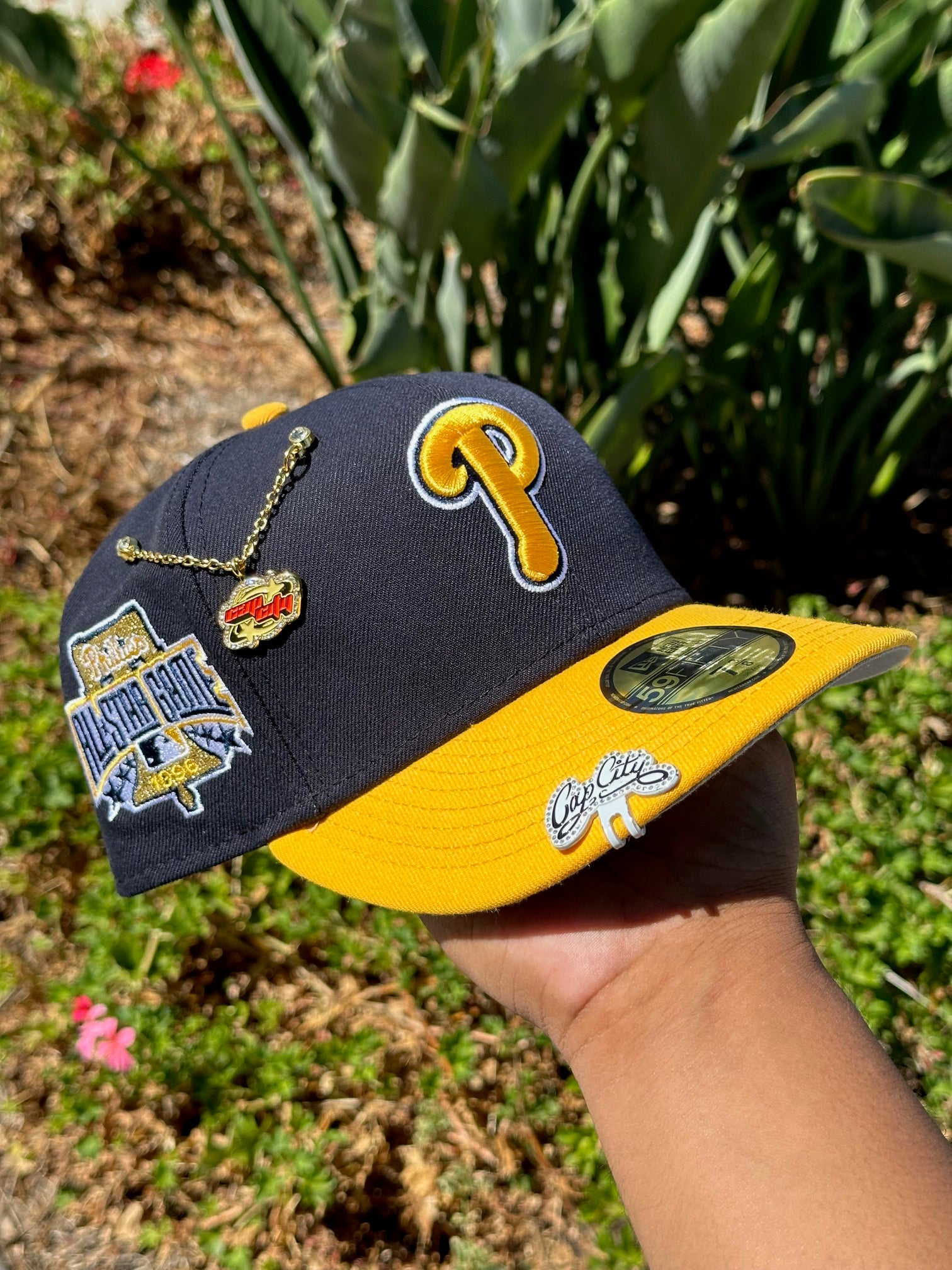 NEW ERA EXCLUSIVO 59FIFTY CHROME BLANCO/AZUL PHILADELPHIA PHILLIES CON PARCHE ALL STAR GAME 1996