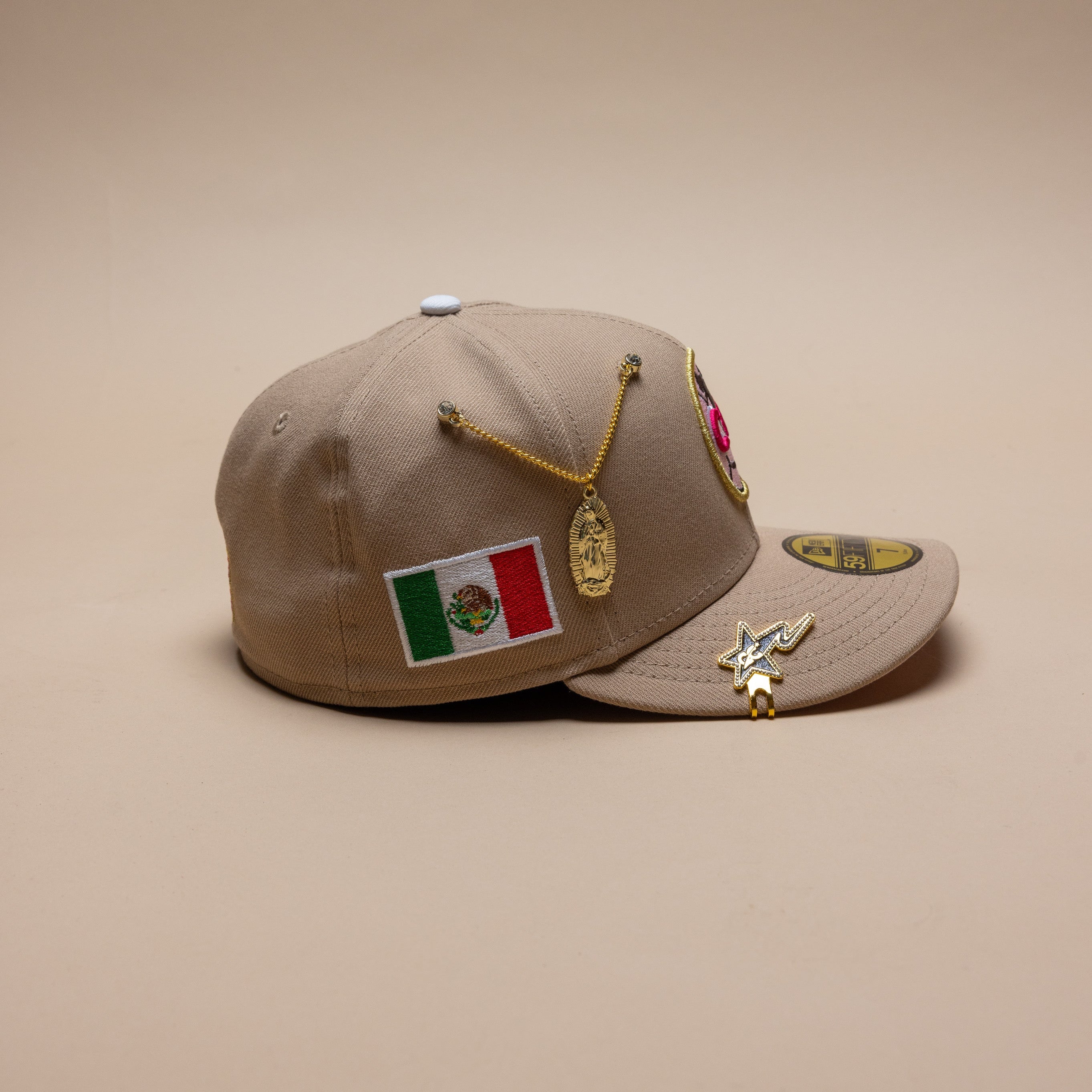 NEW ERA EXCLUSIVE 59FIFTY LIGHT KAHKI "CLUB AMERICA" W/ MEXICO FLAG SIDE PATCH