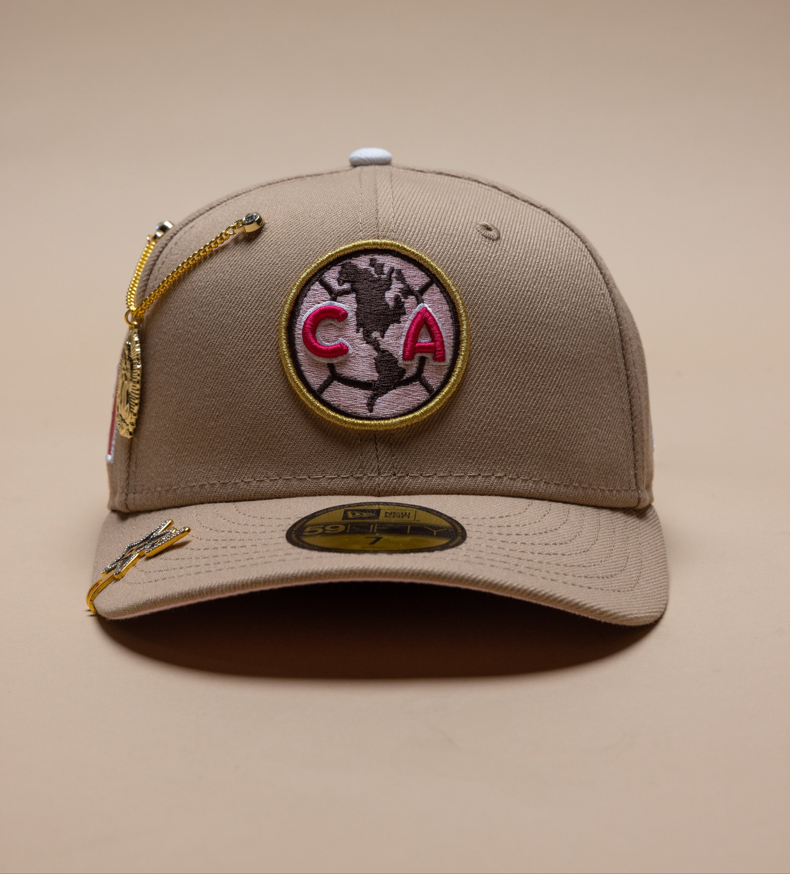 NEW ERA EXCLUSIVE 59FIFTY LIGHT KAHKI "CLUB AMERICA" W/ MEXICO FLAG SIDE PATCH