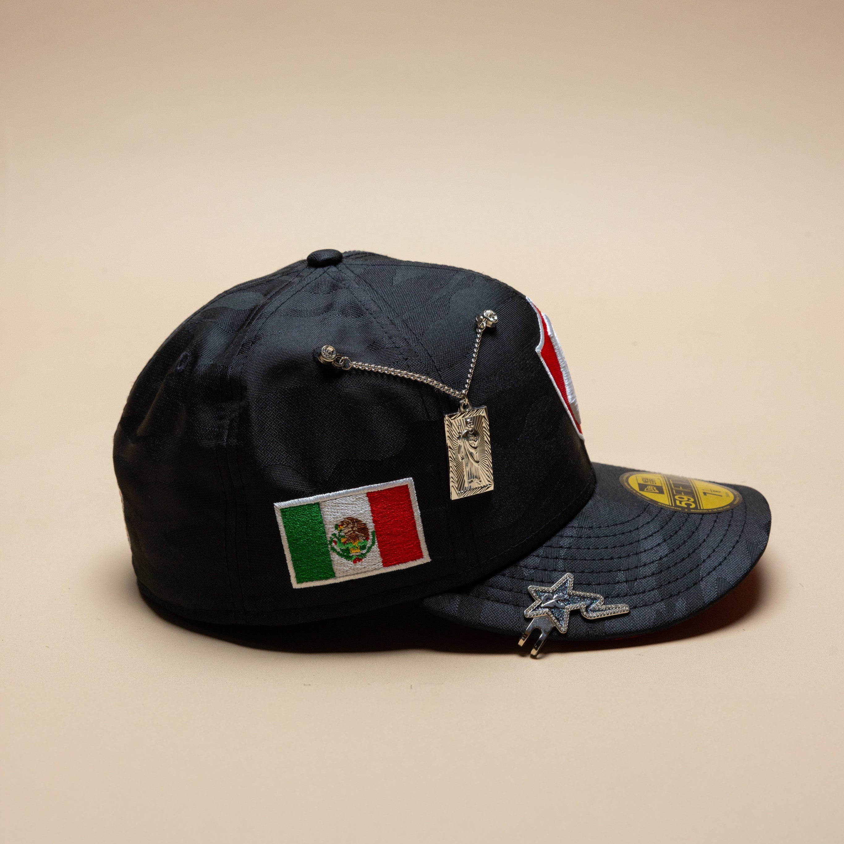 NEW ERA EXCLUSIVE 59FIFTY BLACK CAMO "ATLAS DE GUADALAJARA" W/ MEXICO FLAG SIDE PATCH