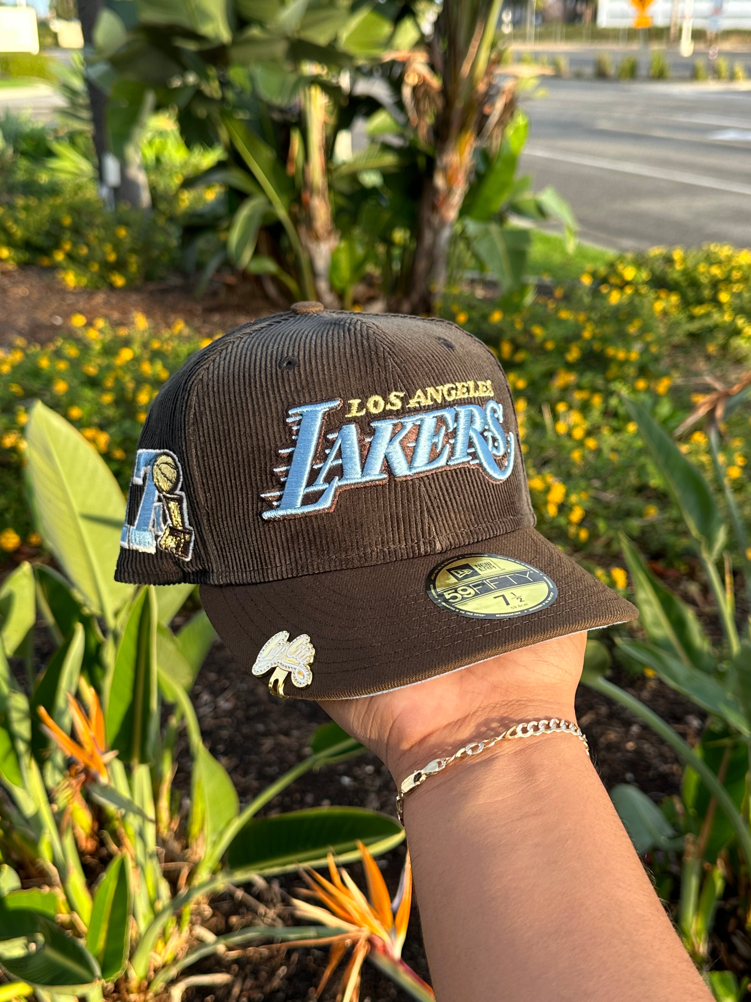 NEW ERA EXCLUSIVE 59FIFTY CORDUROY/WALNUT LOS ANGELES LAKERS W/ 17X CHAMPIONS PATCH + 2020 CHAMPS PATCH