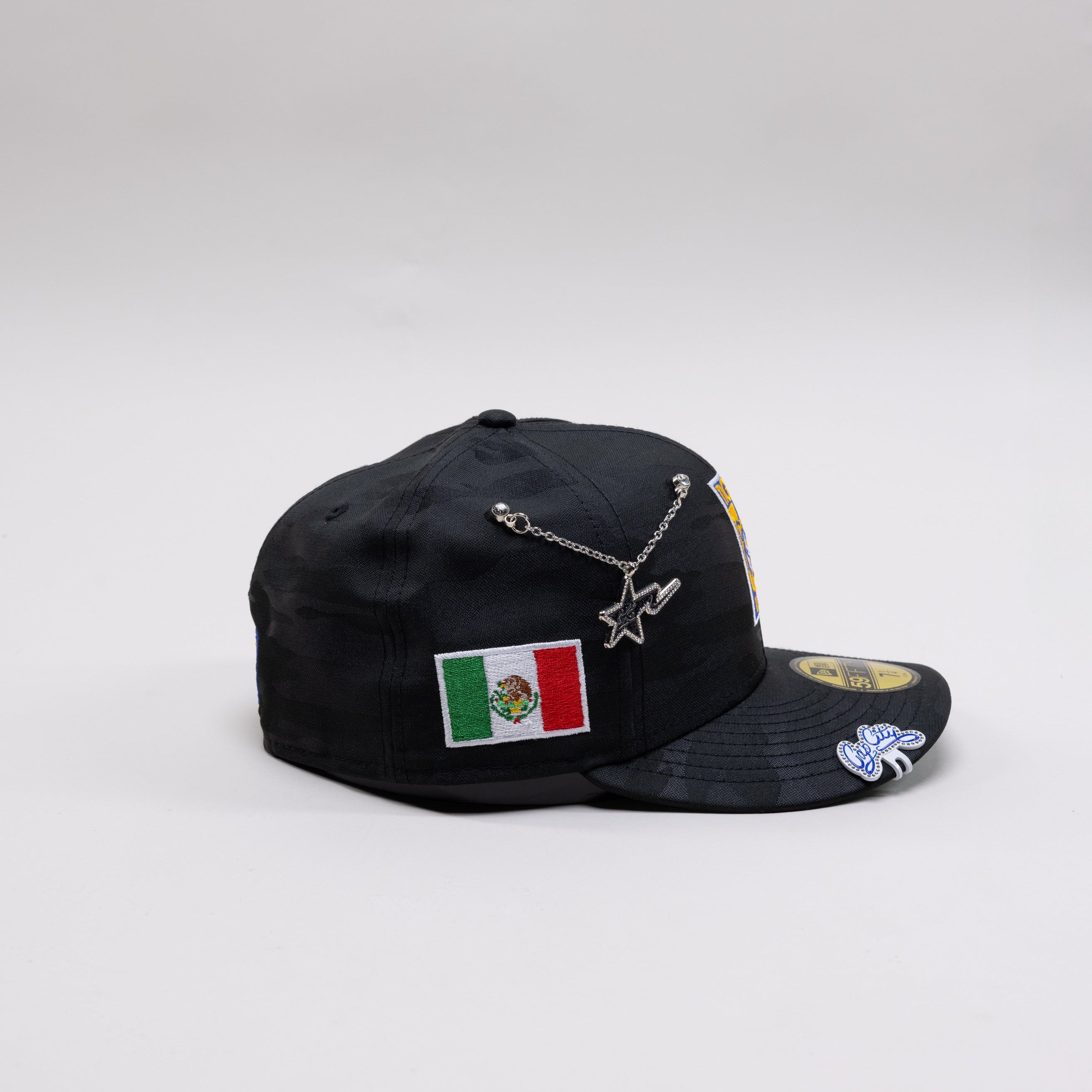 NEW ERA EXCLUSIVE 59FIFTY BLACK CAMO "CLUB TIGRES UANL" W/ MEXICO FLAG SIDE PATCH