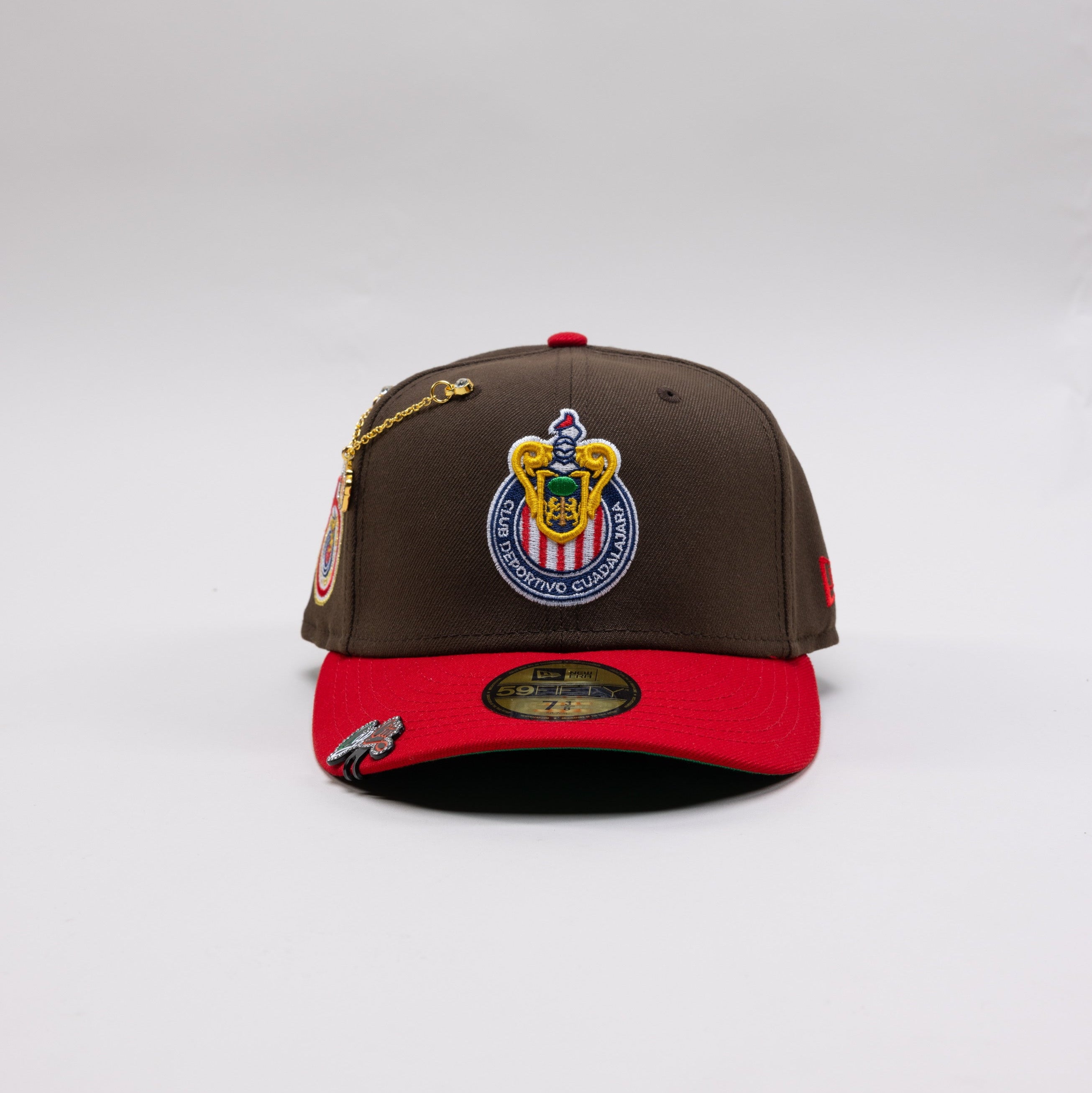 NEW ERA EXCLUSIVE 59FIFTY MOCHA/RED "CHIVAS DE GUADALAJARA" W/ 115 ANNIVERSARY SIDE PATCH