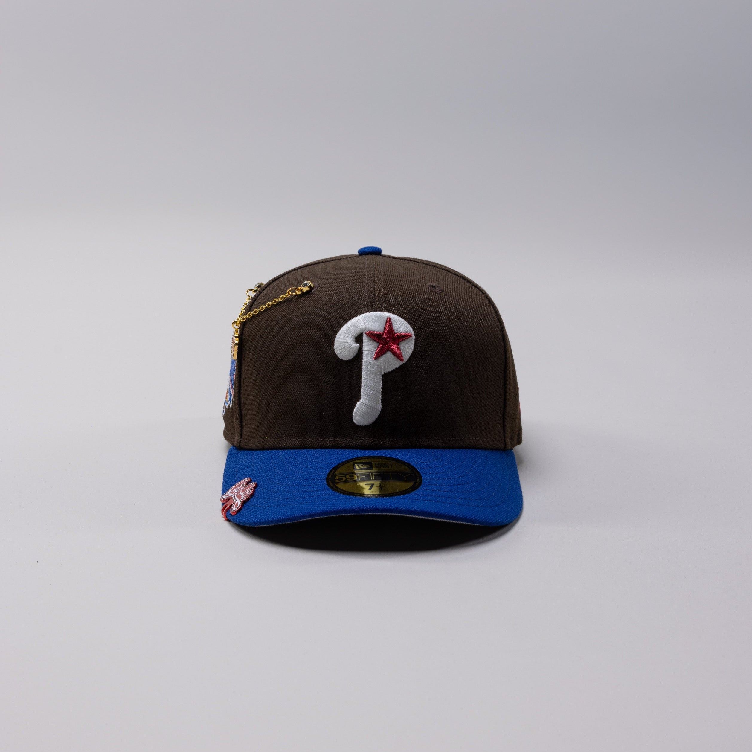 NEW ERA EXCLUSIVO 59FIFTY CHROME BLANCO/AZUL PHILADELPHIA PHILLIES CON PARCHE ALL STAR GAME 1996