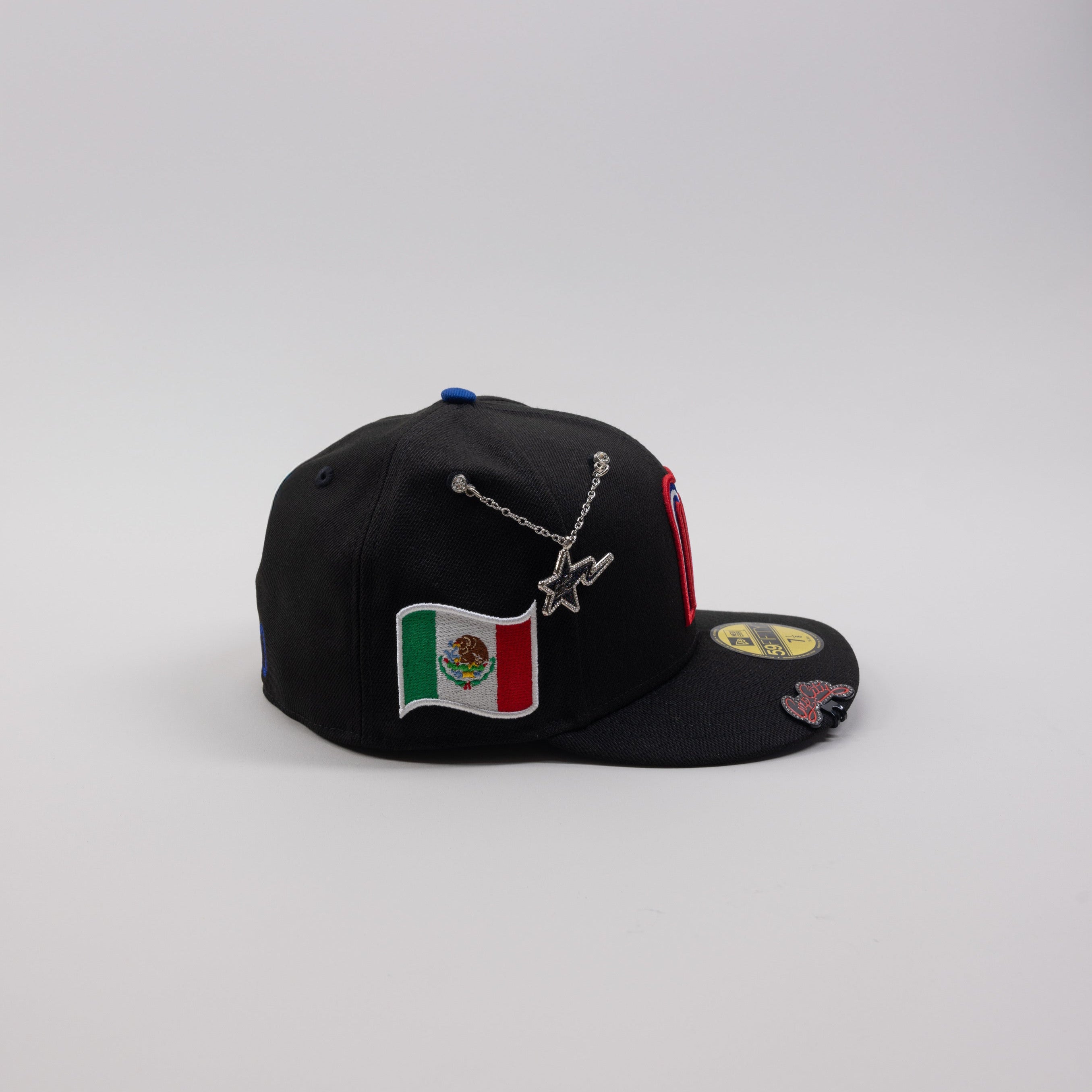 NEW ERA EXCLUSIVE 59FIFTY BLACK MEXICO W/ MEXICO FLAG SIDE PATCH