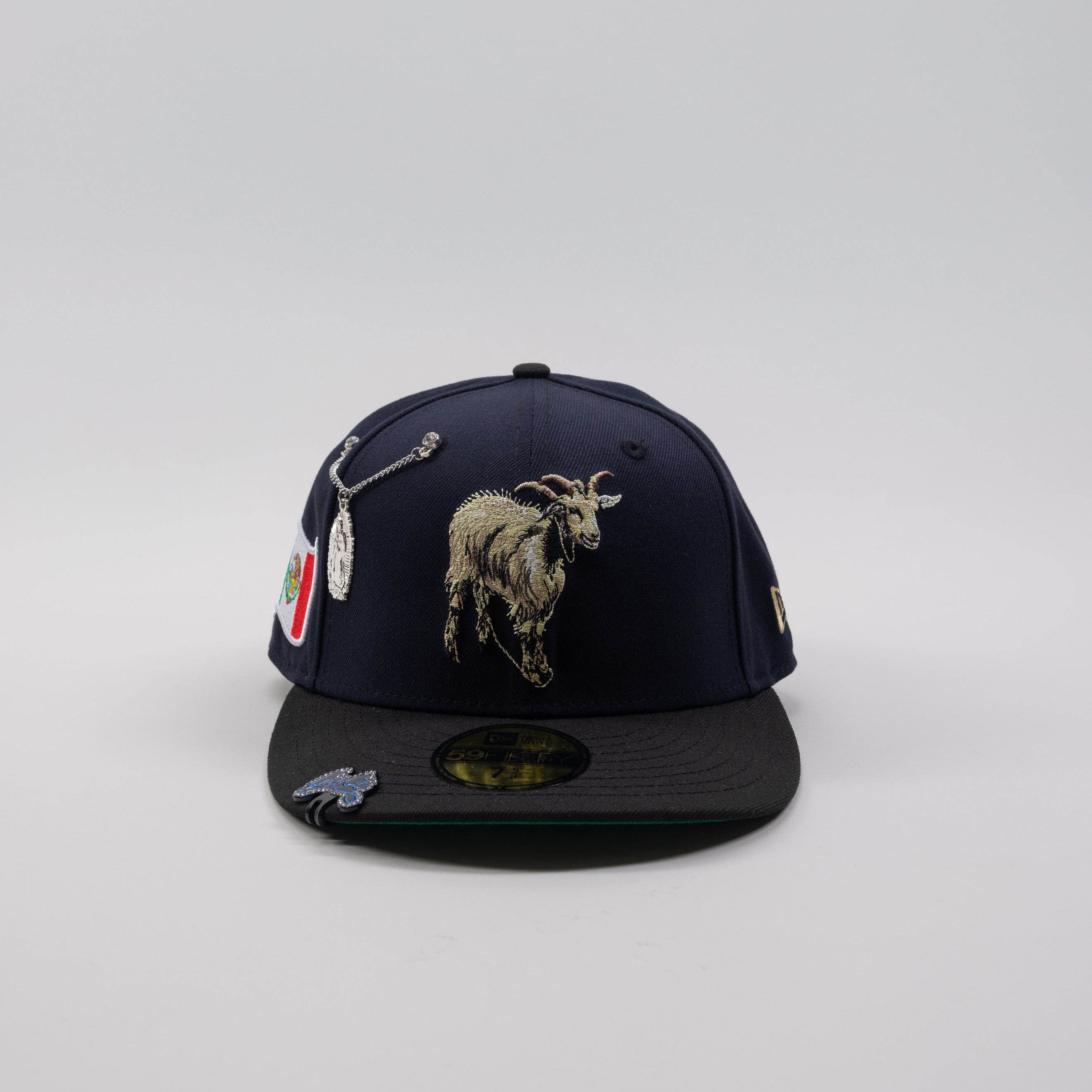 NEW ERA EXCLUSIVE 59FIFTY NEGRO/MORADO MEXICO "EL GALLO" CON PARCHE BANDERA DE MEXICO