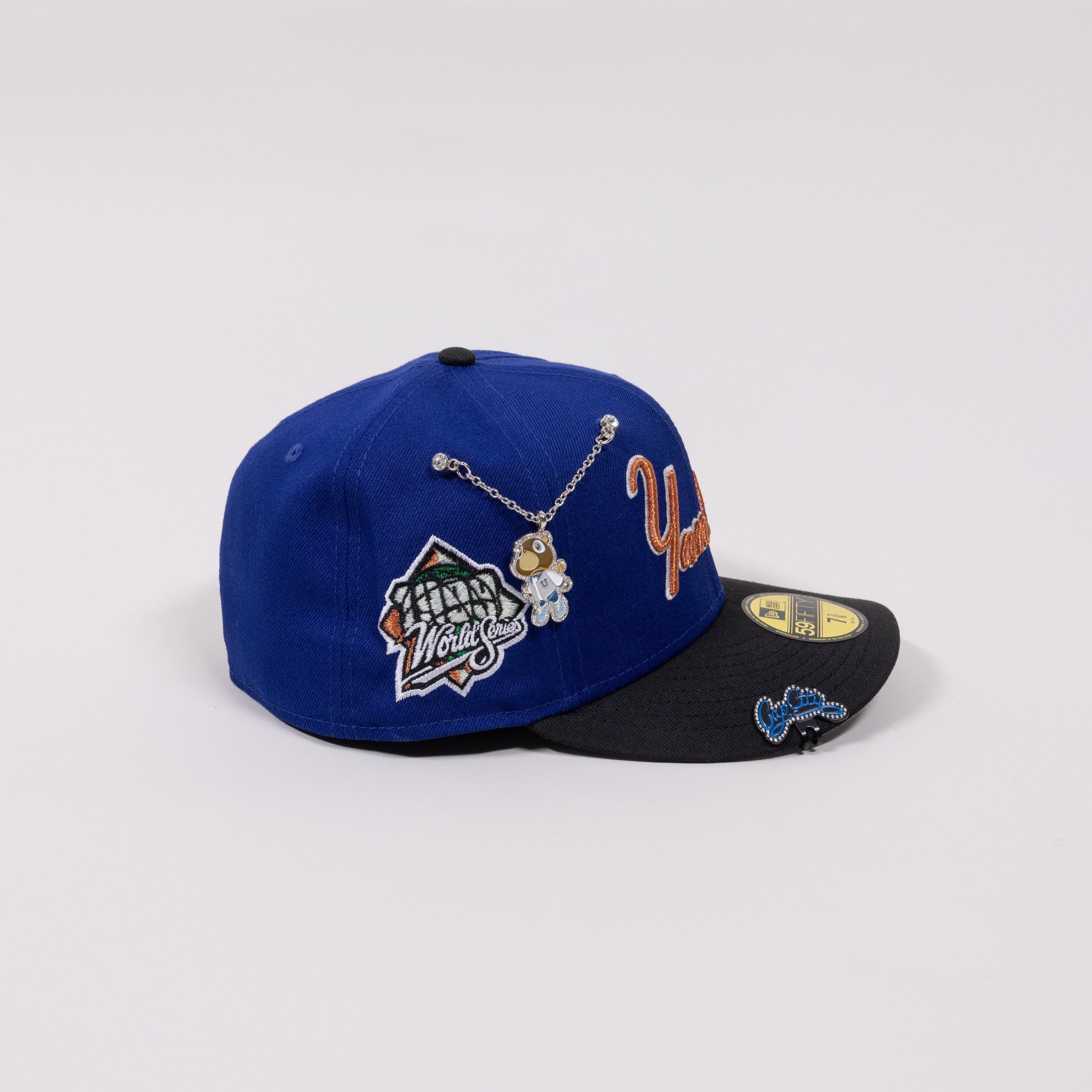 NEW ERA EXCLUSIVE 59FIFTY DARK BLUE/ BLACK NEW YORK YANKEES W/ 1999 WORLD SERIES SIDE PATCH
