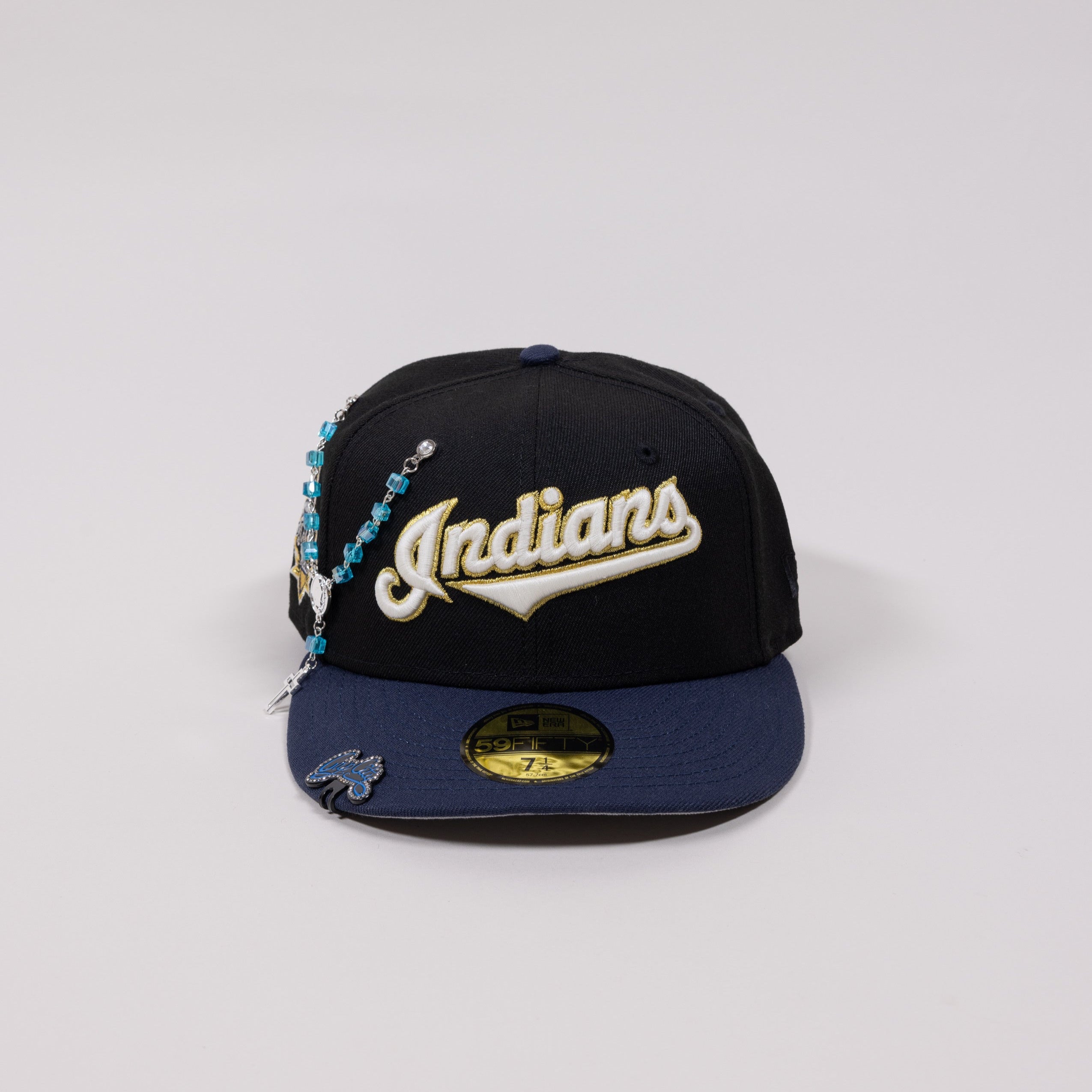 NEW ERA EXCLUSIVE 59FIFTY BLACK/ NAVY CLEVELAND INDIANS SCRIPT W/ "JACOBS FIELD" SIDE PATCH