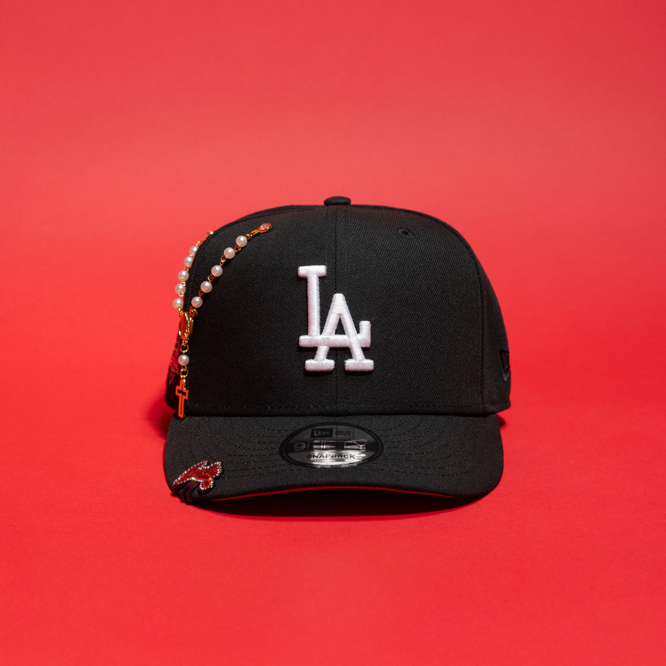 NEW ERA EXCLUSIVE 9FIFTY BLACK LOS ANGELES DODGERS SNAPBACK W/ 60TH ANNIVERSARY SIDE PATCH
