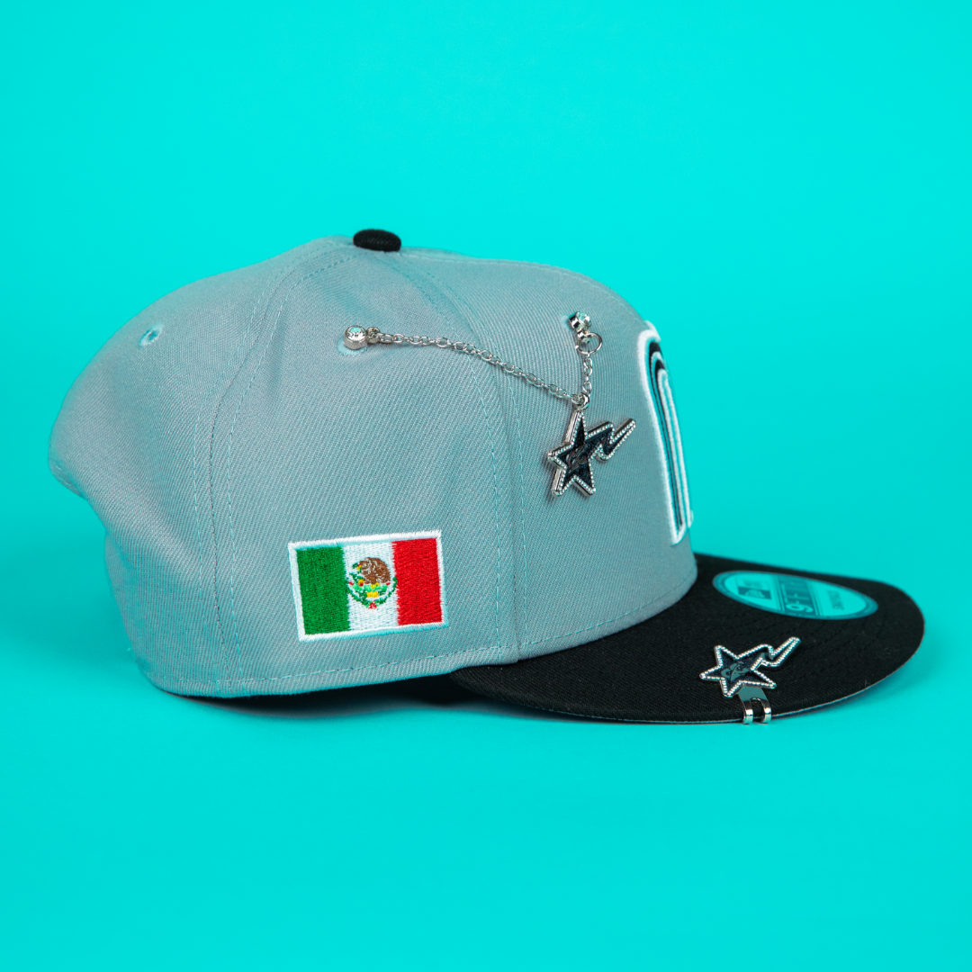 NEW ERA 9FIFTY GREY/ BLACK MEXICO WBC SNAPBACK W/ MEXICO FLAG SIDE PATCH