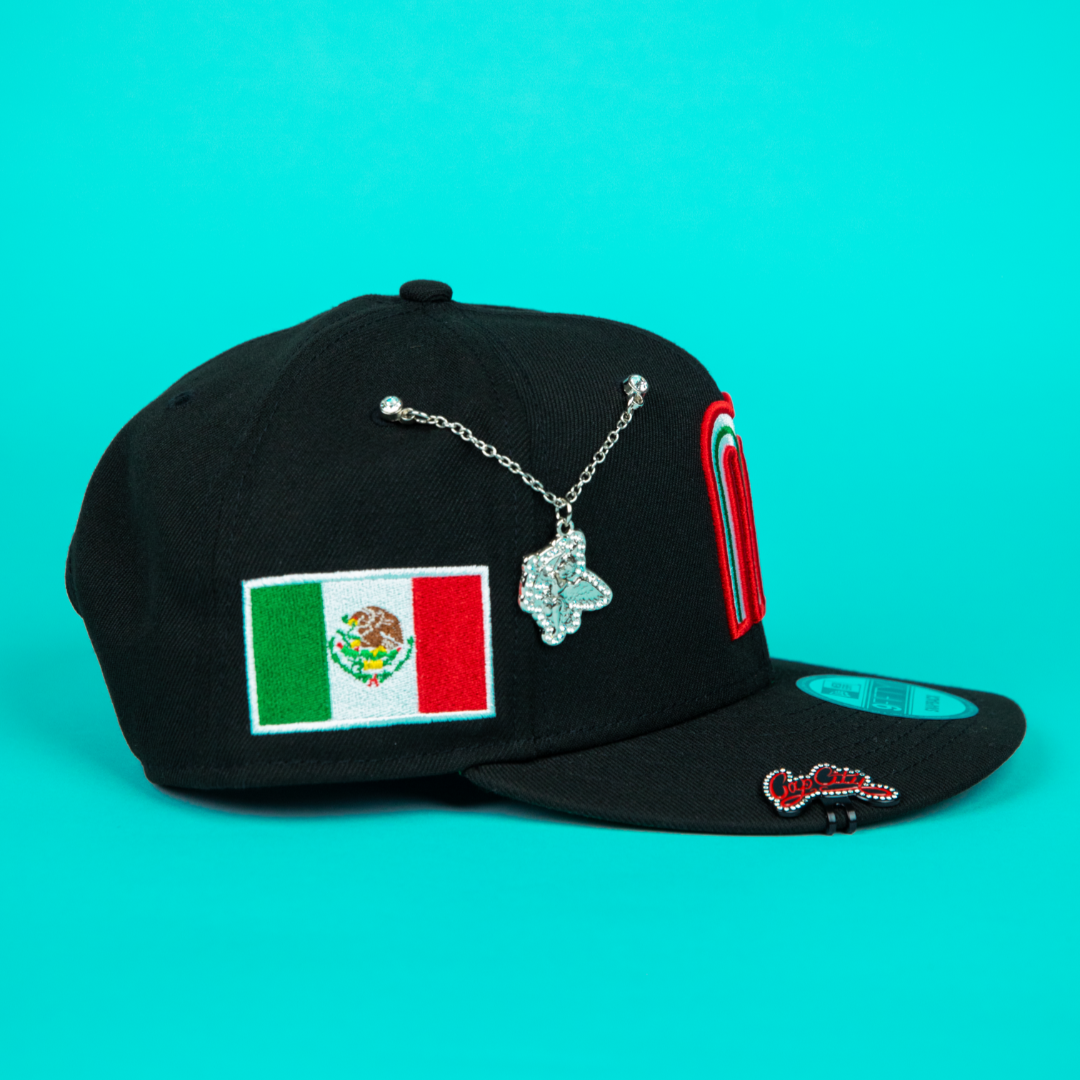 NEW ERA 9FIFTY BLACK MEXICO WBC SNAPBACK W/ MEXICO FLAG SIDE PATCH