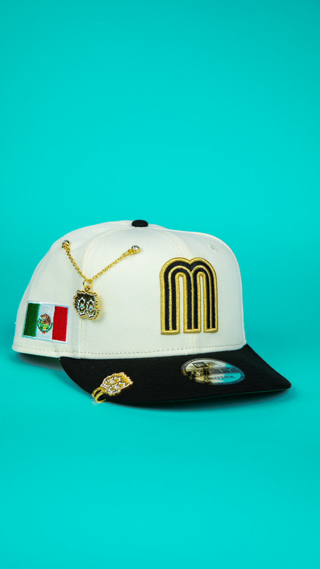 NEW ERA 9FIFTY CHROME/ BLACK MEXICO WBC SNAPBACK W/ MEXICO FLAG SIDE PATCH