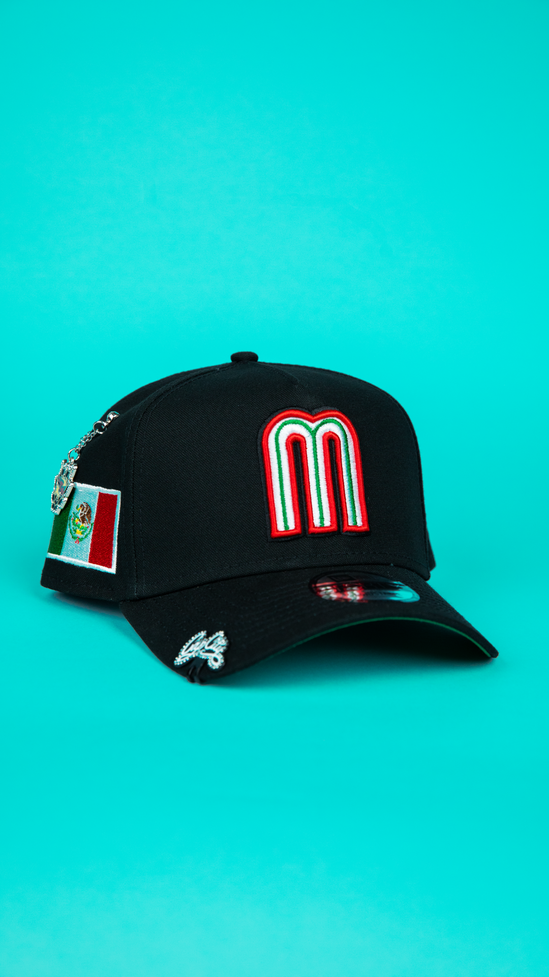 NEW ERA 9FORTY A-FRAME BLACK MEXICO ADJUSTABLE W/ MEXICO FLAG SIDE PATCH