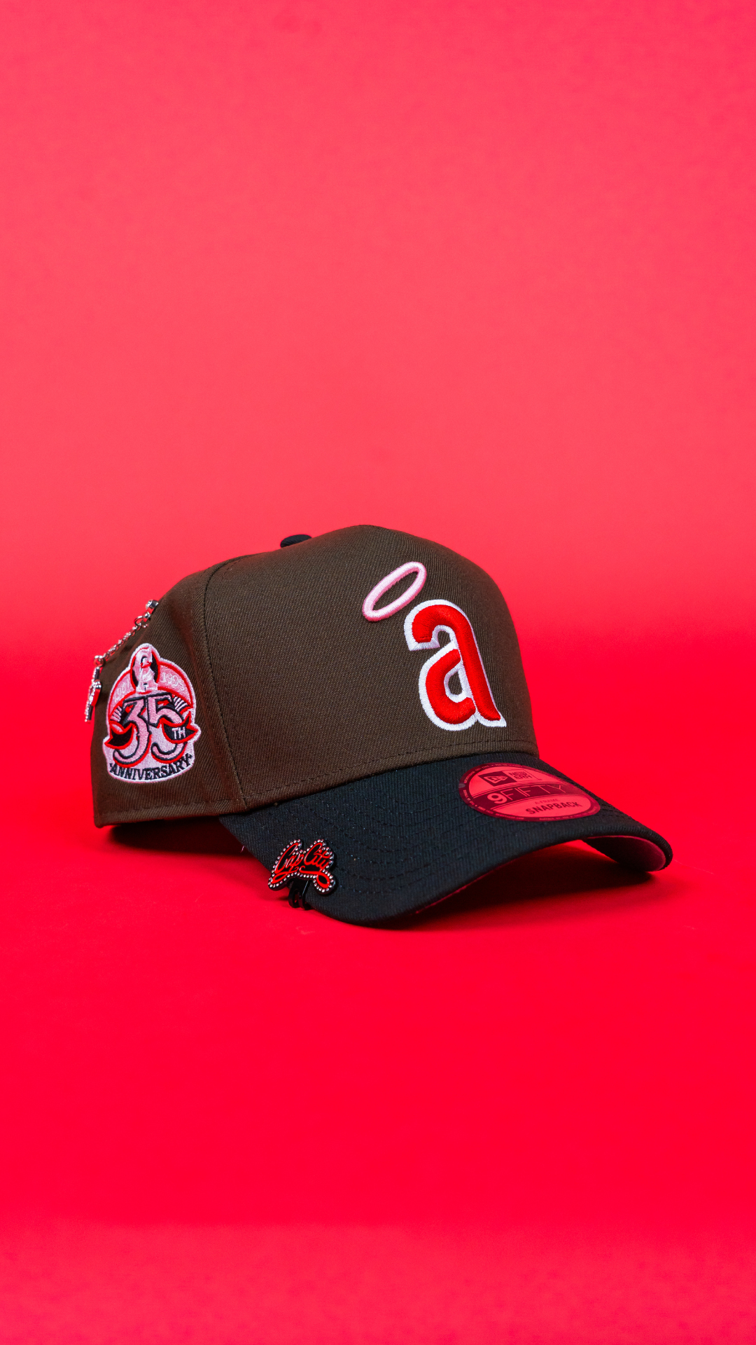 NEW ERA 9FIFTY A-FRAME BROWN/ BLACK ANAHEIM ANGELS SNAPBACK W/ 35TH ANNIVERSARY SIDE PATCH