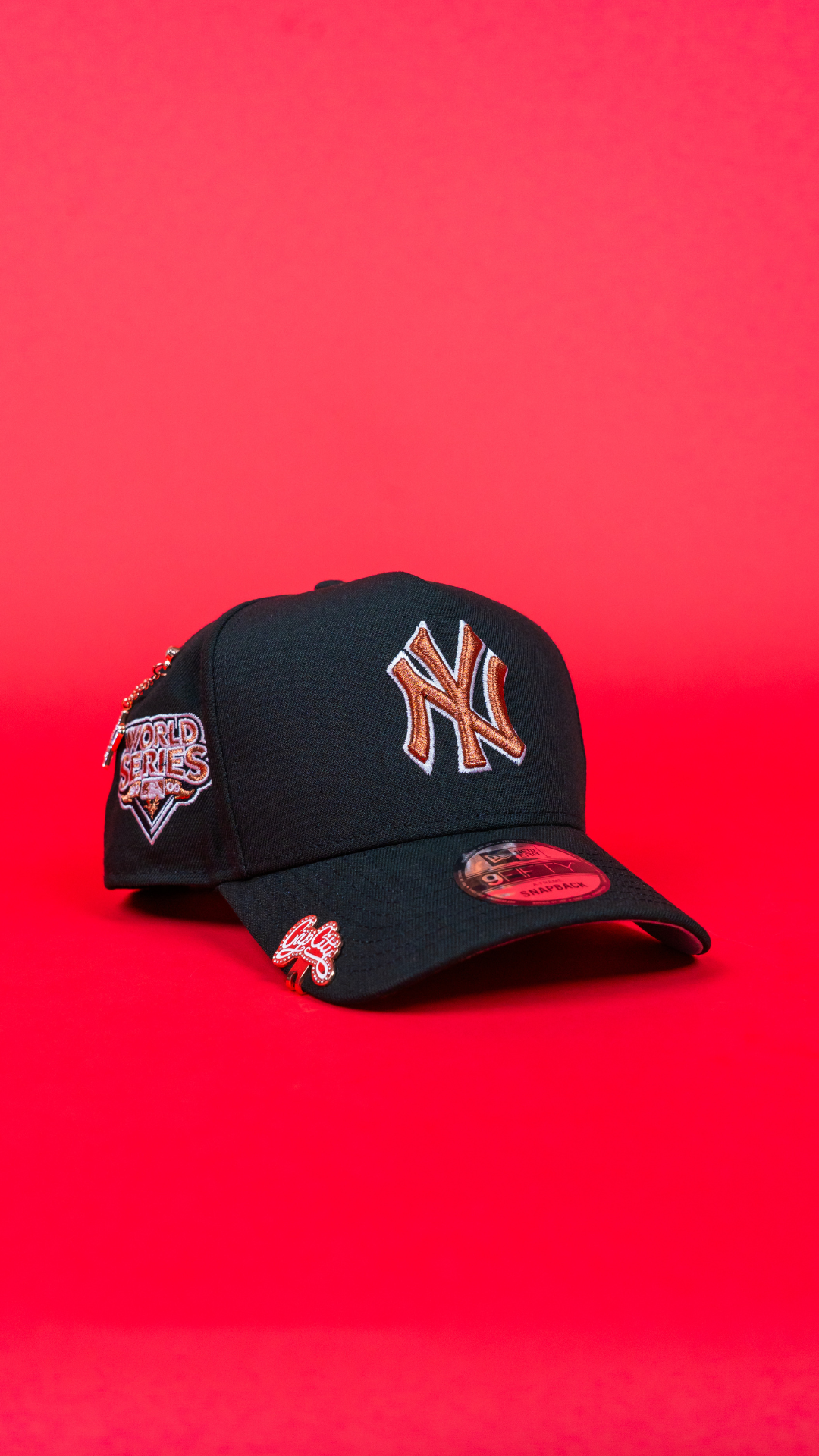 NEW ERA 9FIFTY A-FRAME BLACK NEW YORK YANKEES SNAPBACK W/ 2006 WORLD SERIES SIDE PATCH