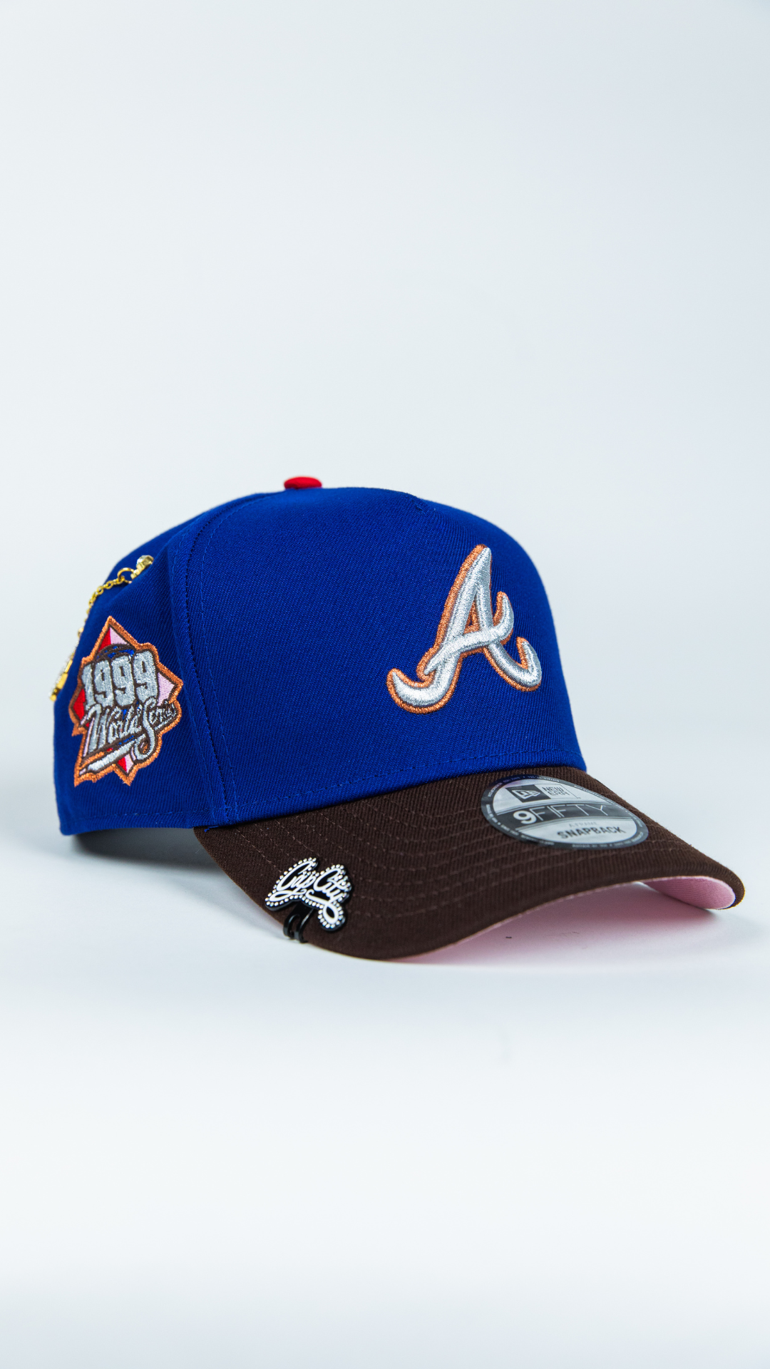 NEW ERA 9FIFTY A-FRAME BLUE/ BROWN ATLANTA BRAVES SNAPBACK W/ 1999 WORLD SERIES SIDE PATCH