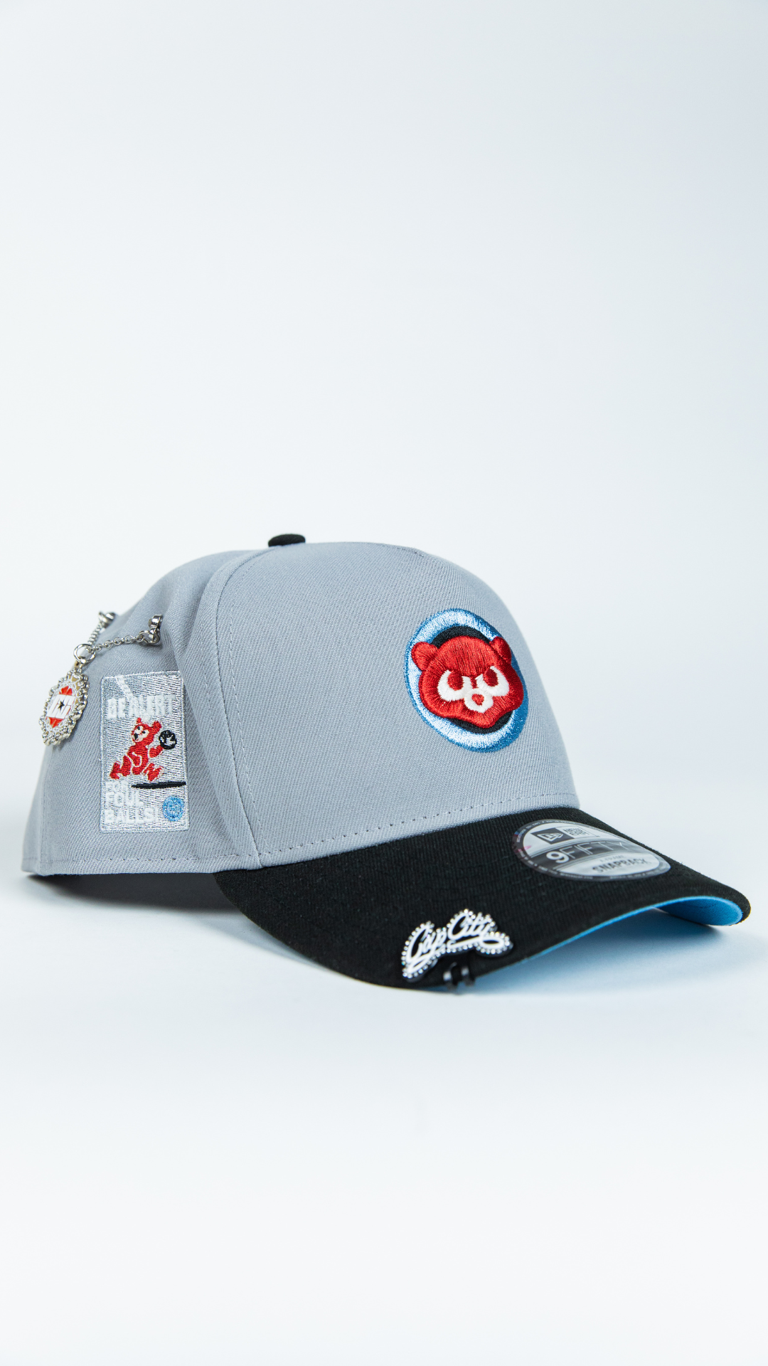 NEW ERA 9FIFTY A-FRAME STONE GREY/ BLACK CHICAGO CUBS SNAPBACK W/ 1990 ALL STAR GAME PATCH
