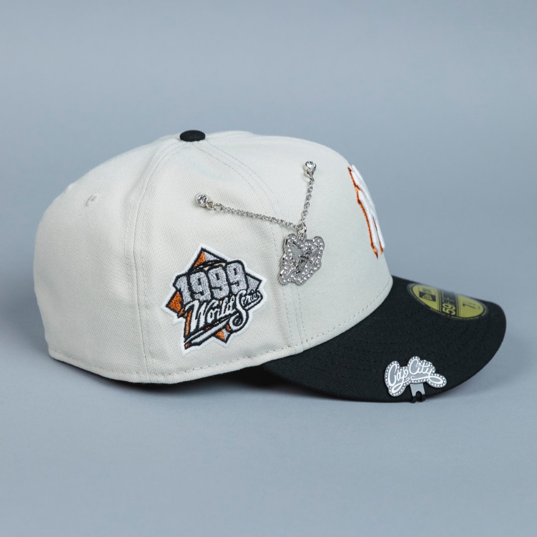 NEW ERA EXCLUSIVE 59FIFTY SMOKE GREY/ BLACK NEW YORK YANKEES W/ 1999 WORLD SERIES SIDE PATCH