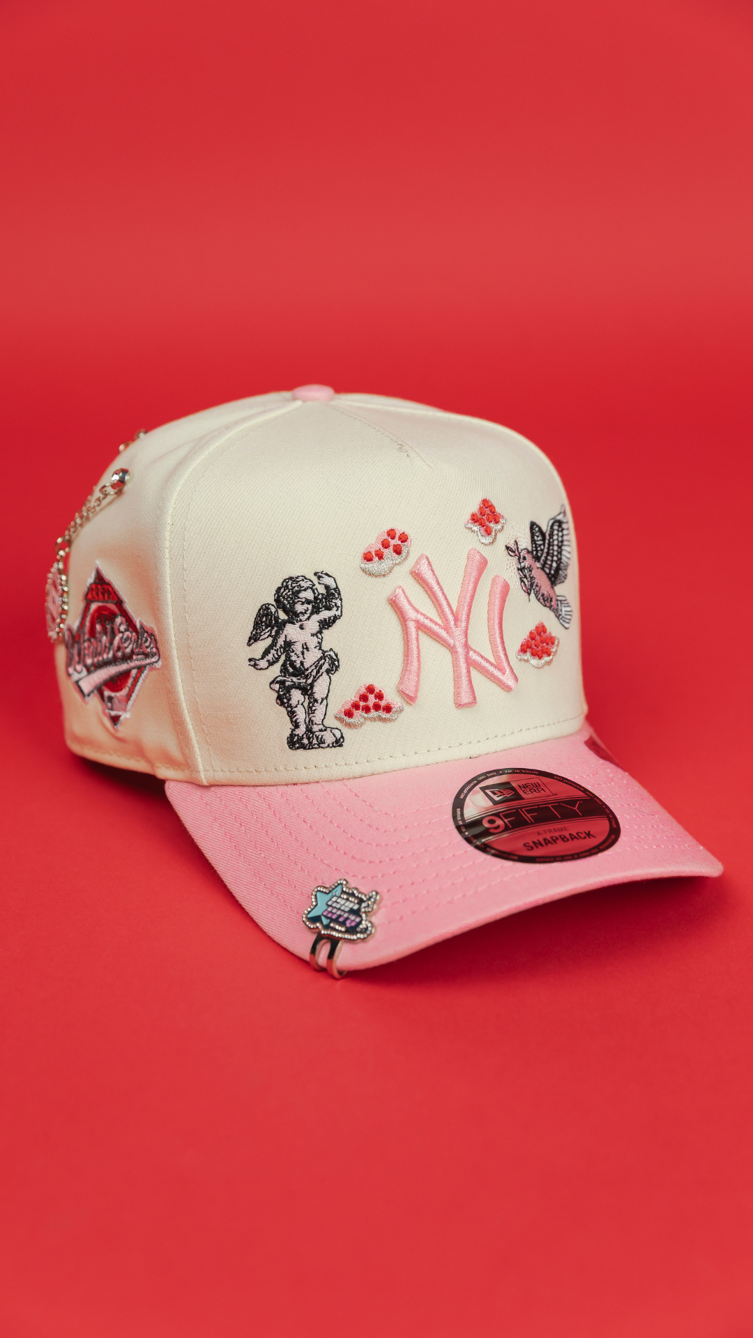 NEW ERA EXCLUSIVE 9FIFTY A-FRAME CHROME/ PINK NEW YORK YANKEES "HEAVENLY CITY" W/ 1996 WORLD SERIES SIDE PATCH *FREE BLIP INCLUDED