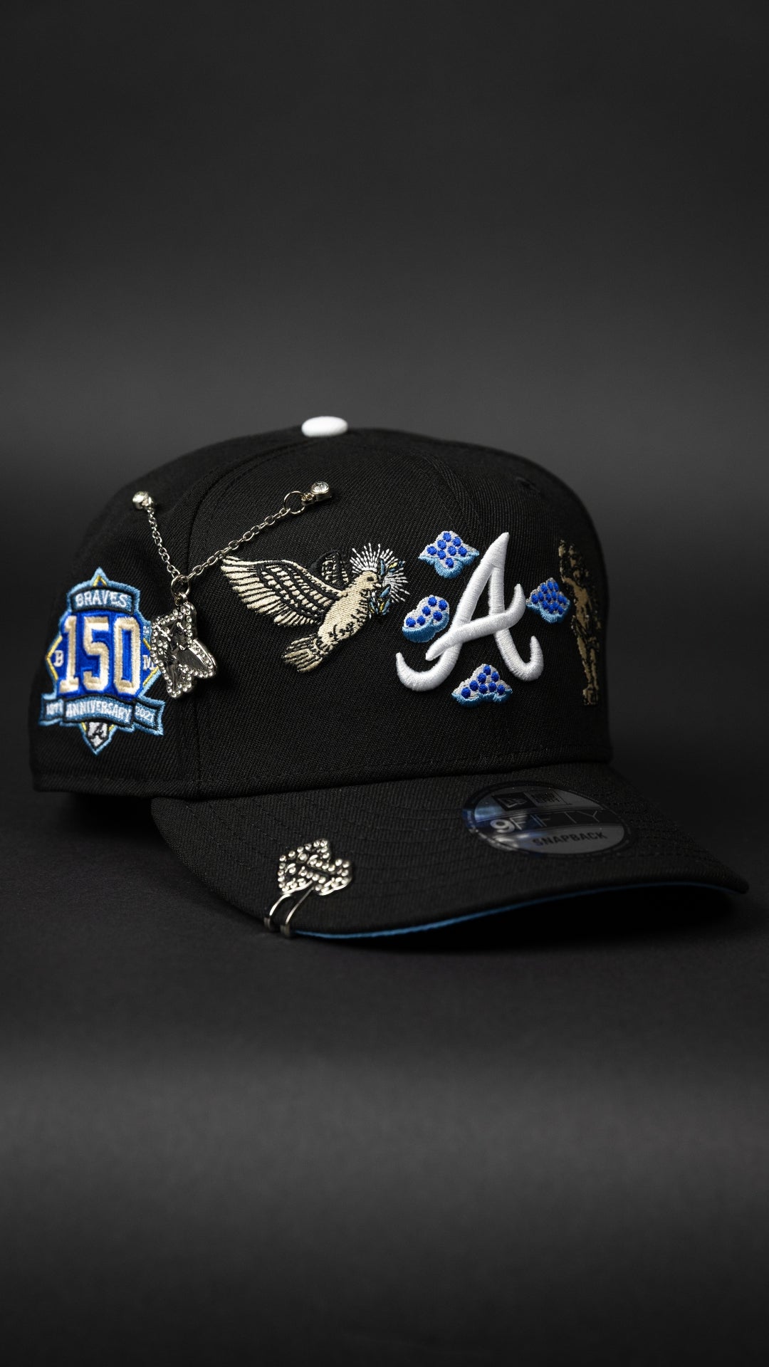 NEW ERA EXCLUSIVE 9FIFTY BLACK ATLANTA BRAVES "HEAVENLY CITY" SNAPBACK W/ 150TH ANNIVERSARY SIDE PATCH