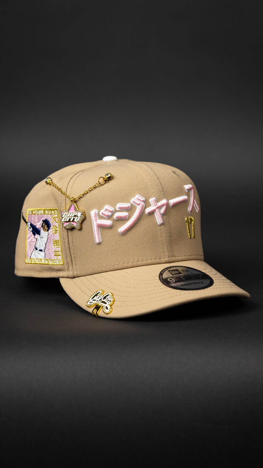 NEW ERA EXCLUSIVE 9FIFTY LIGHT KHAKI LOS ANGELES DODGERS SNAPBACK W/ JAPANESE SCRIPT + SHOHEI OHTANI 50-50 CLUB SIDE PATCH