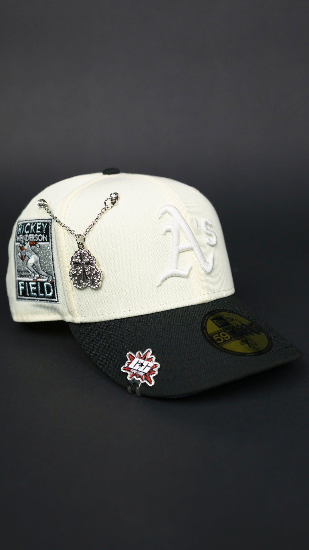 NEW ERA EXCLUSIVE 59FIFTY CHROME/ BLACK OAKLAND ATHLETICS W/ RICKEY HENDERSON SIDE PATCH