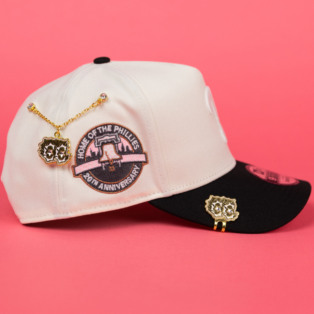 SNAPBACK EXCLUSIVO 9FIFTY BURGUNDY PHILADELPHIA PHILLIES DE NEW ERA CON PARCHE DE LA SERIE MUNDIAL 1980