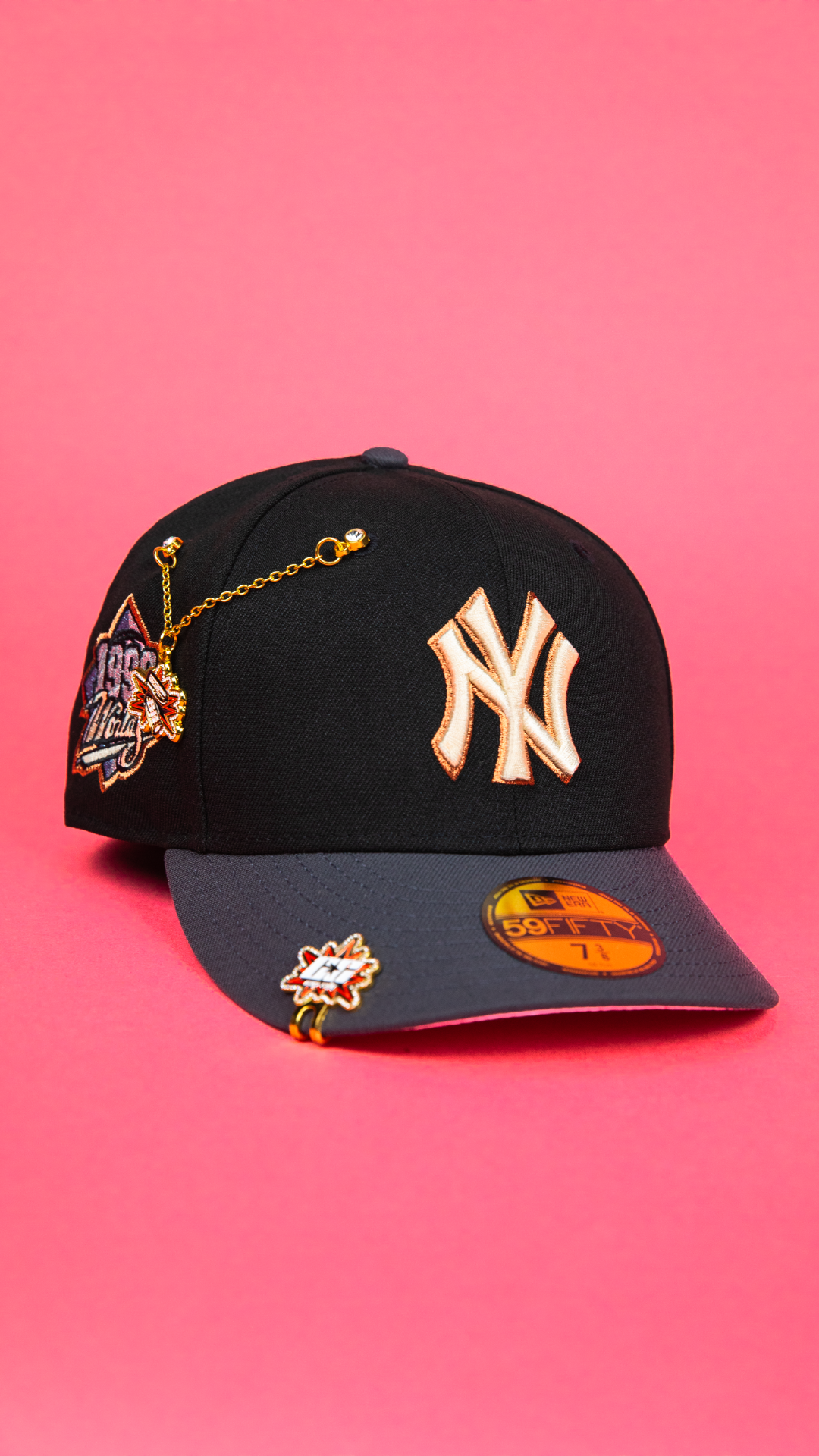 NEW ERA EXCLUSIVE 59FIFTY BLACK/ GREY NEW YORK YANKEES W/ 1999 WORLD SERIES SIDE PATCH