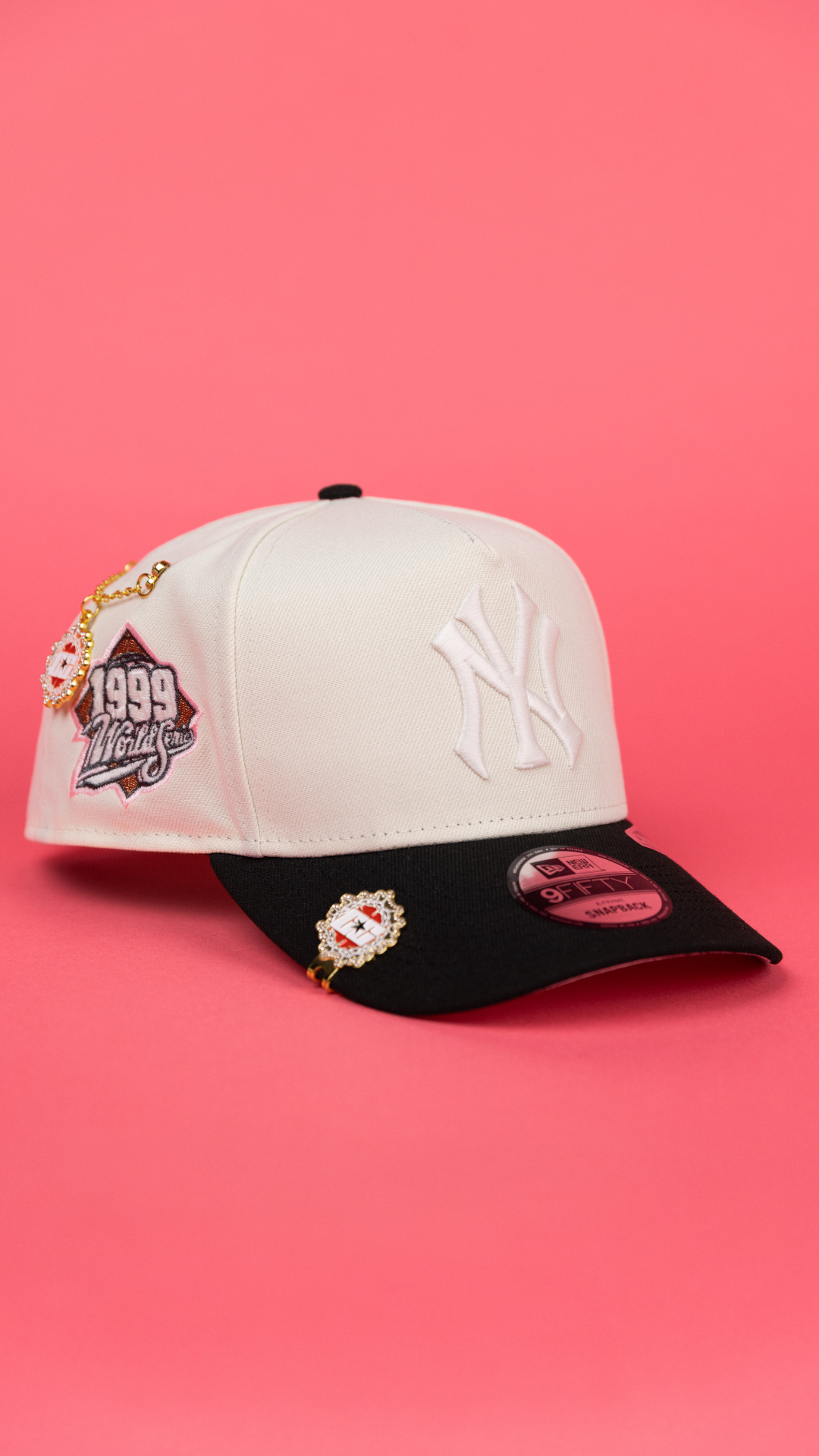 NEW ERA 9FIFTY A-FRAME CHROME/ BLACK NEW YORK YANKEES SNAPBACK W/ 1999 WS SIDE PATCH