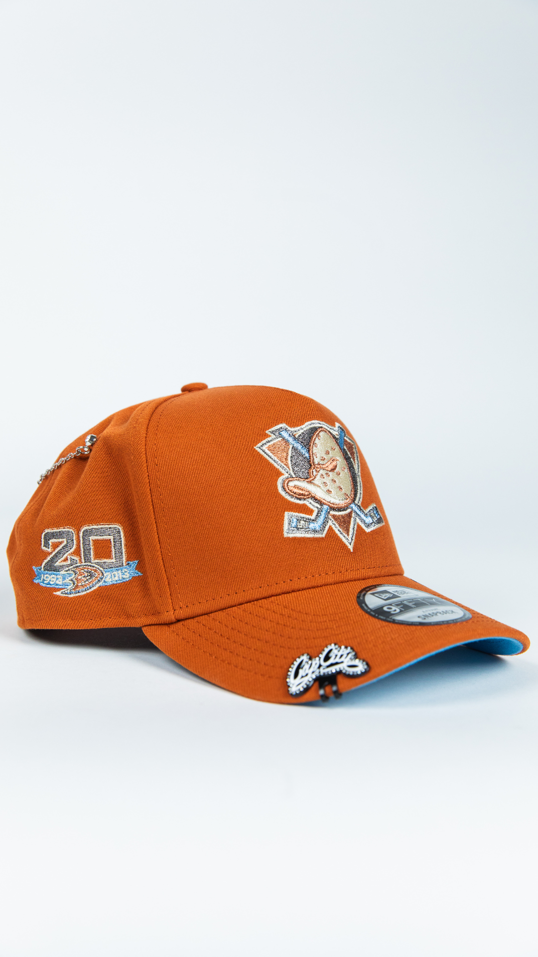 NEW ERA 9FIFTY A-FRAME RUST ANAHEIM DUCKS SNAPBACK W/ 20TH AMMIVERSARY SIDE PATCH