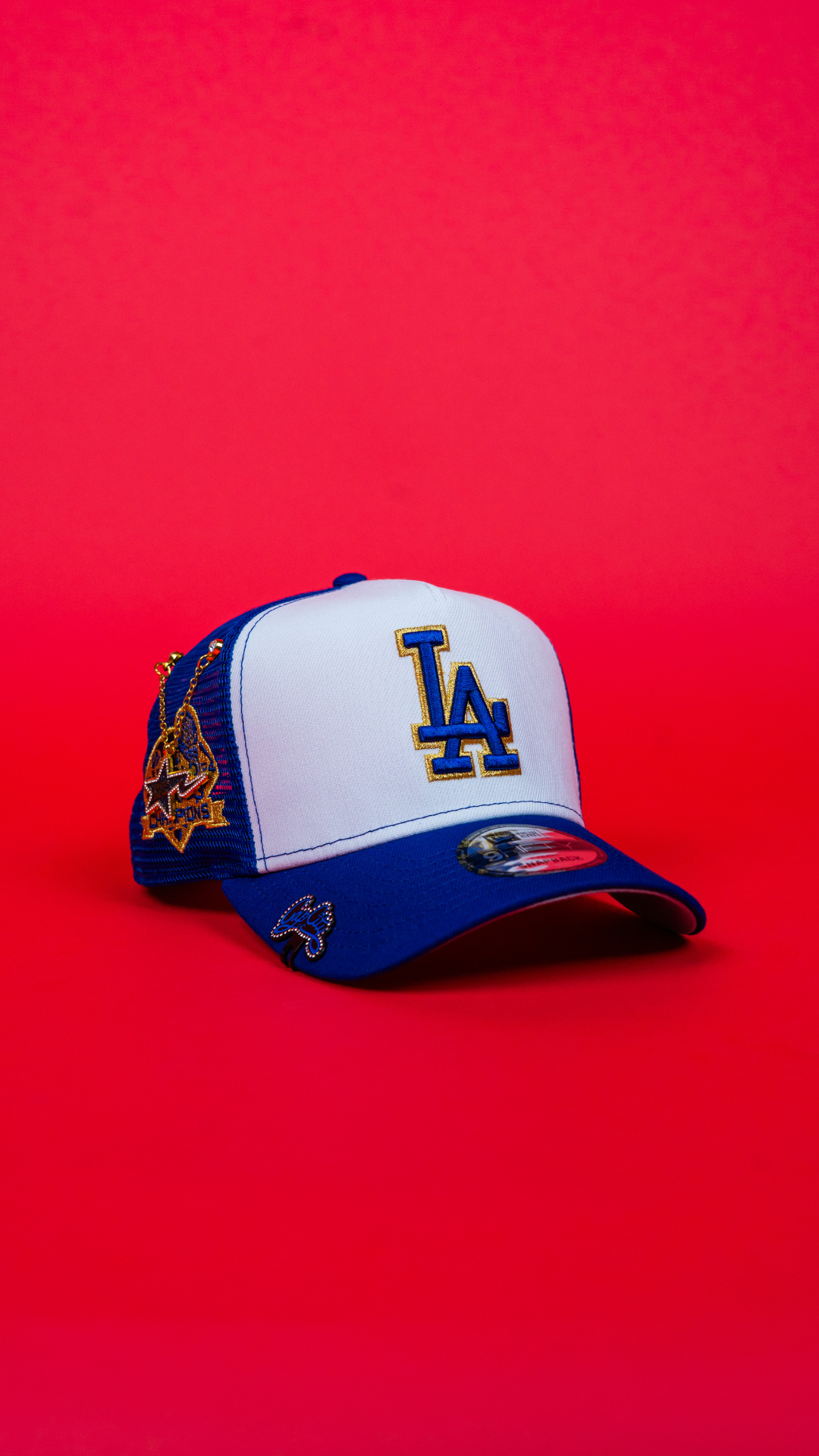NEW ERA 9FIFTY A-FRAME WHITE/ BLUE LOS ANGELES DODGERS MESHBACK W/ 2024 WORLD SERIES CHAMPIONS SIDE PATCH