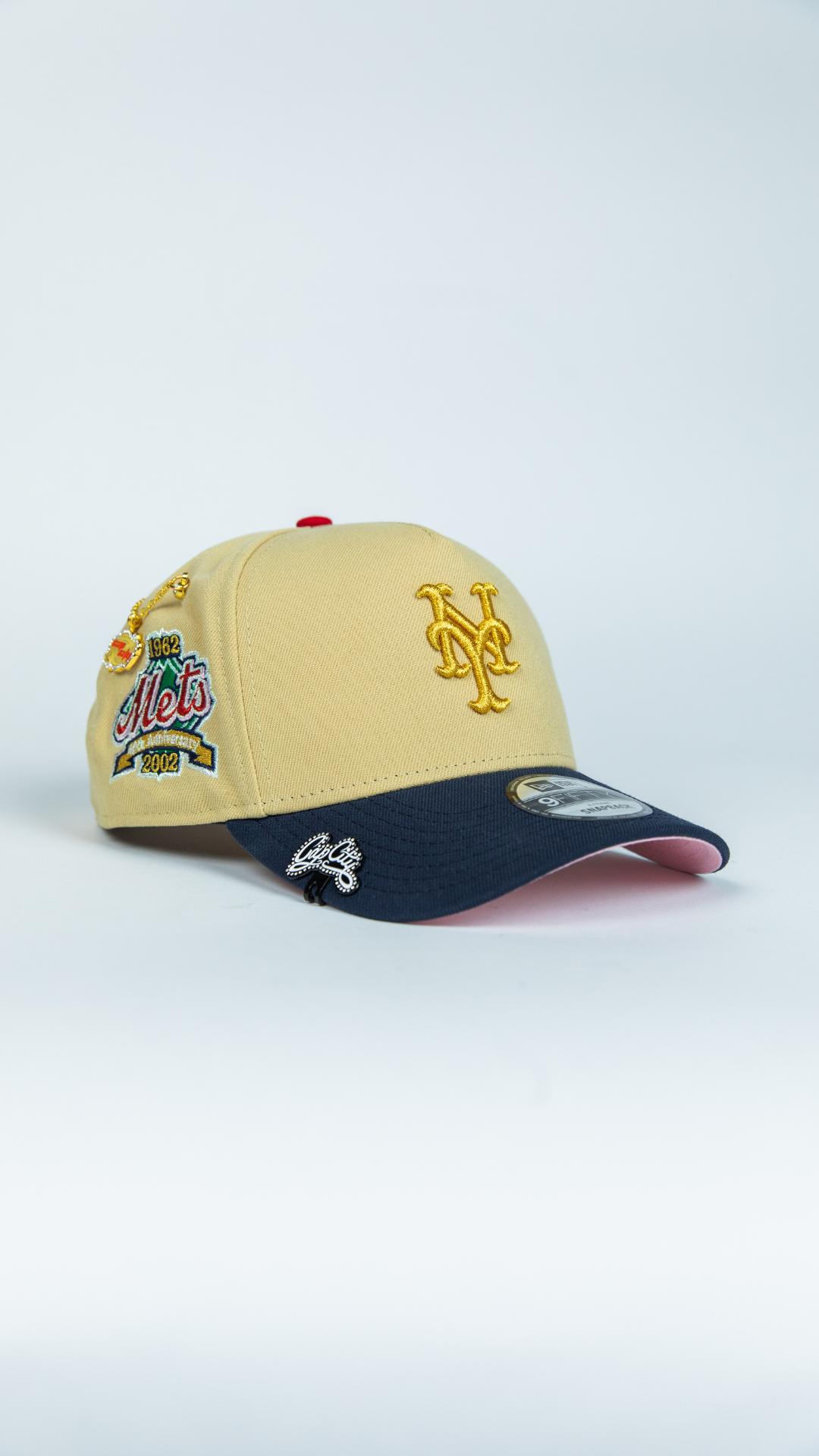 NEW ERA 9FIFTY A-FRAME VEGAS GOLD/ NAVY NEW YORK METS SNAPBACK W/ 40TH ANNIVERSARY SIDE PATCH