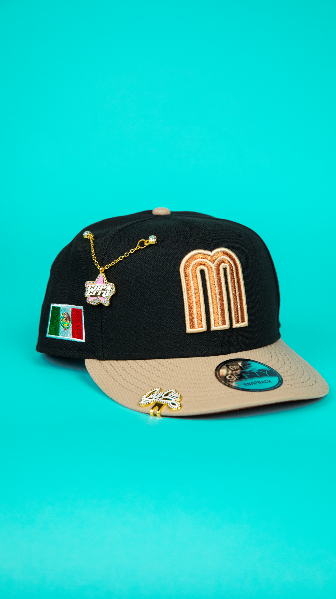 NEW ERA 9FIFTY BLACK/ BEIGE MEXICO WBC SNAPBACK W/ MEXICO FLAG SIDE PATCH