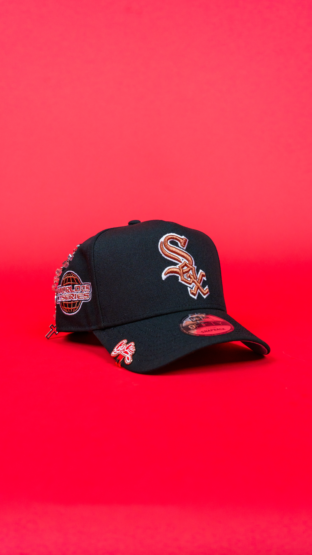 NEW ERA 9FIFTY A-FRAME BLACK CHICAGO WHITE SOX SNAPBACK W/ 2005 WORLD SERIES SIDE PATCH