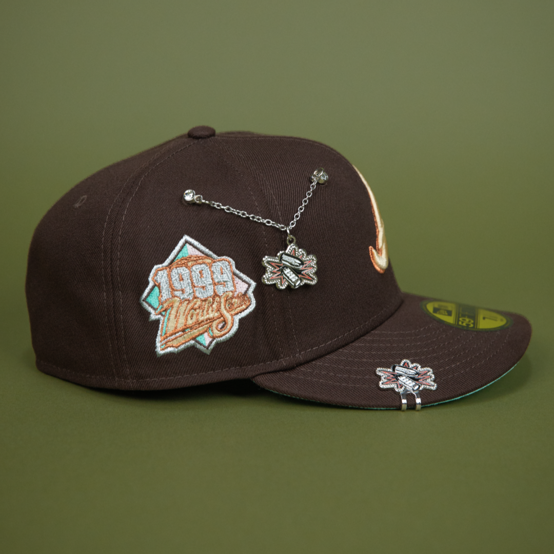 NEW ERA EXCLUSIVE 59FIFTY DARK BROWN ATLANTA BRAVES W/ 1999 WORLD SERIES SIDE PATCH