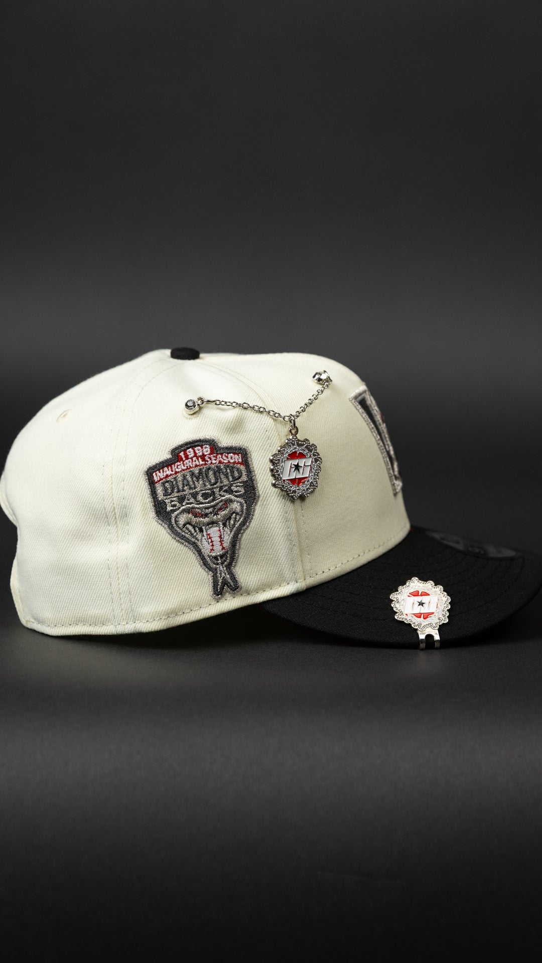 NEW ERA EXCLUSIVE 9FIFTY CHROME/ BLACK UPSIDE DOWN ARIZONA DIAMONDBACKS SNAPBACK W/ 1998 INAUGURAL SEASON PATCH