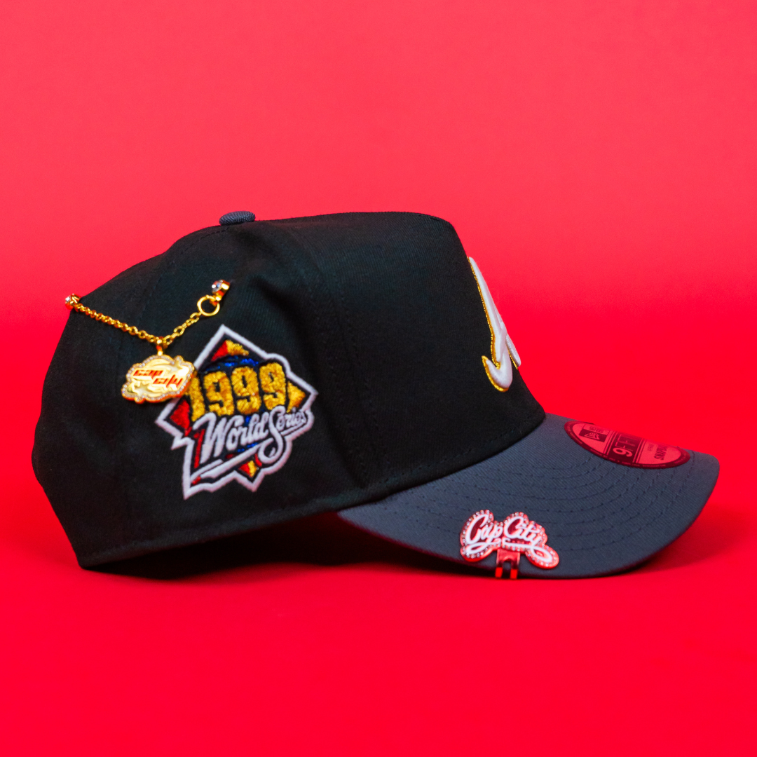 NEW ERA 9FIFTY A-FRAME BLACK/ GREY ATLANTA BRAVES SNAPBACK W/ 1999 WORLD SERIES SIDE PATCH