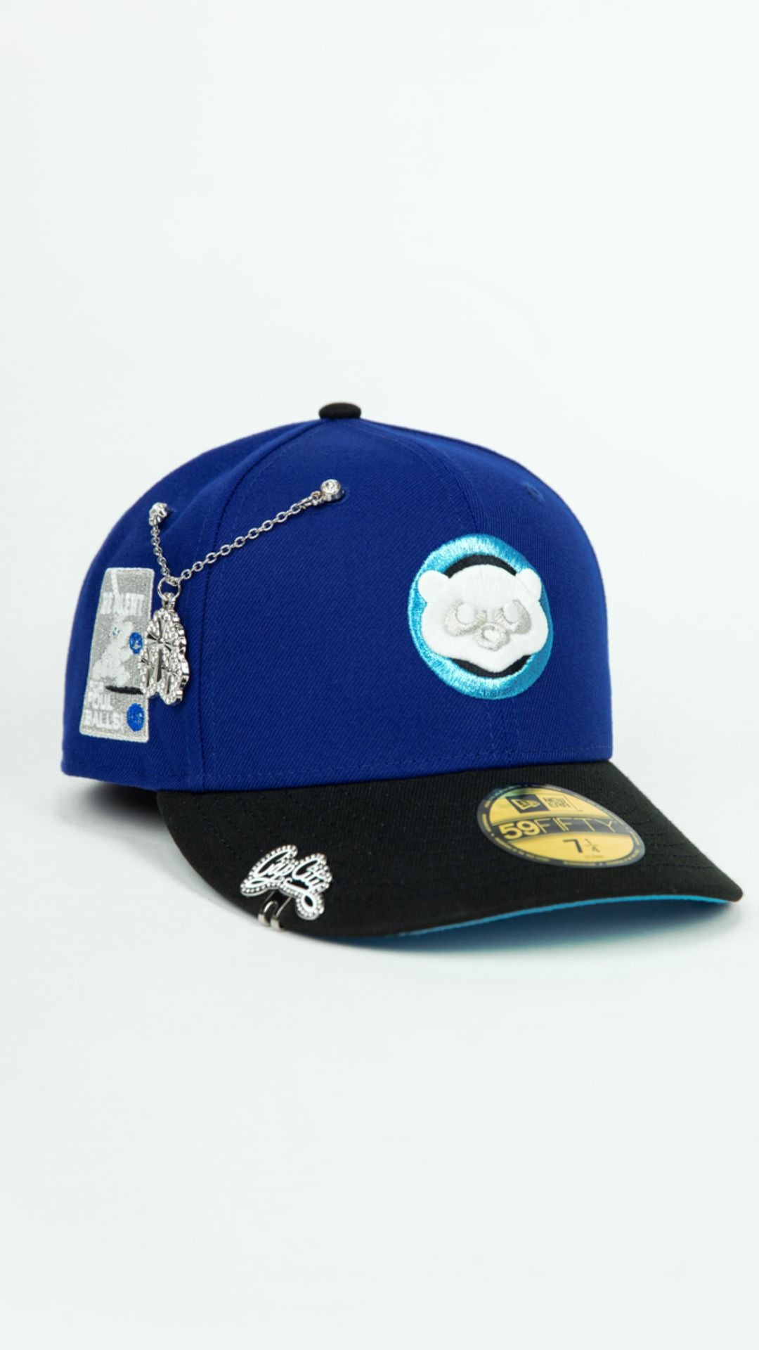 NEW ERA EXCLUSIVE 59FIFTY DARK BLUE/ BLACK CHICAGO CUBS W/ "BE ALERT FOR FOUL BALLS" SIDE PATCH