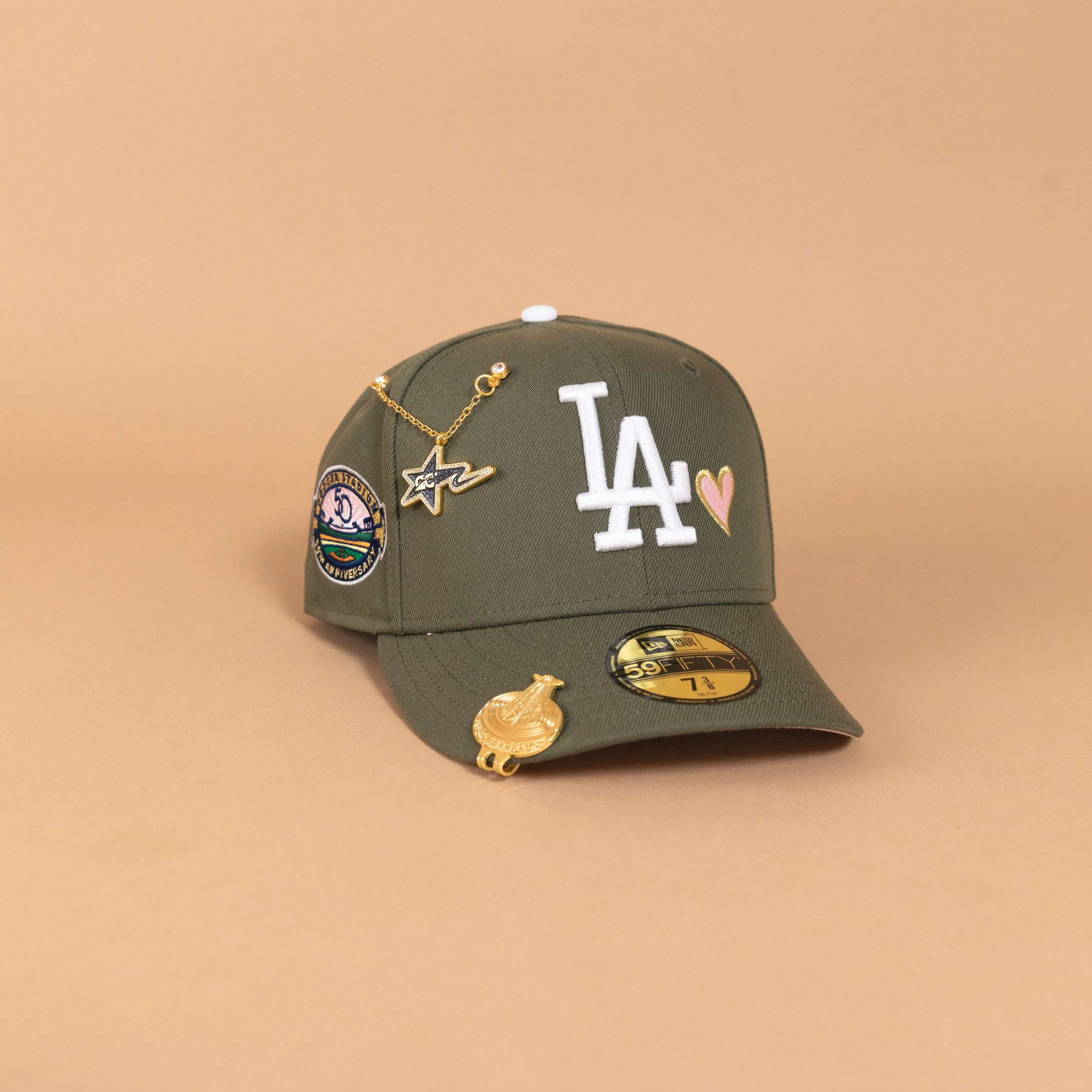 NEW ERA EXCLUSIVE 59FIFTY OLIVE GREEN LOS ANGELES DODGERS W/ PINK HEART + 50TH ANNIVERSARY SIDE PATCH