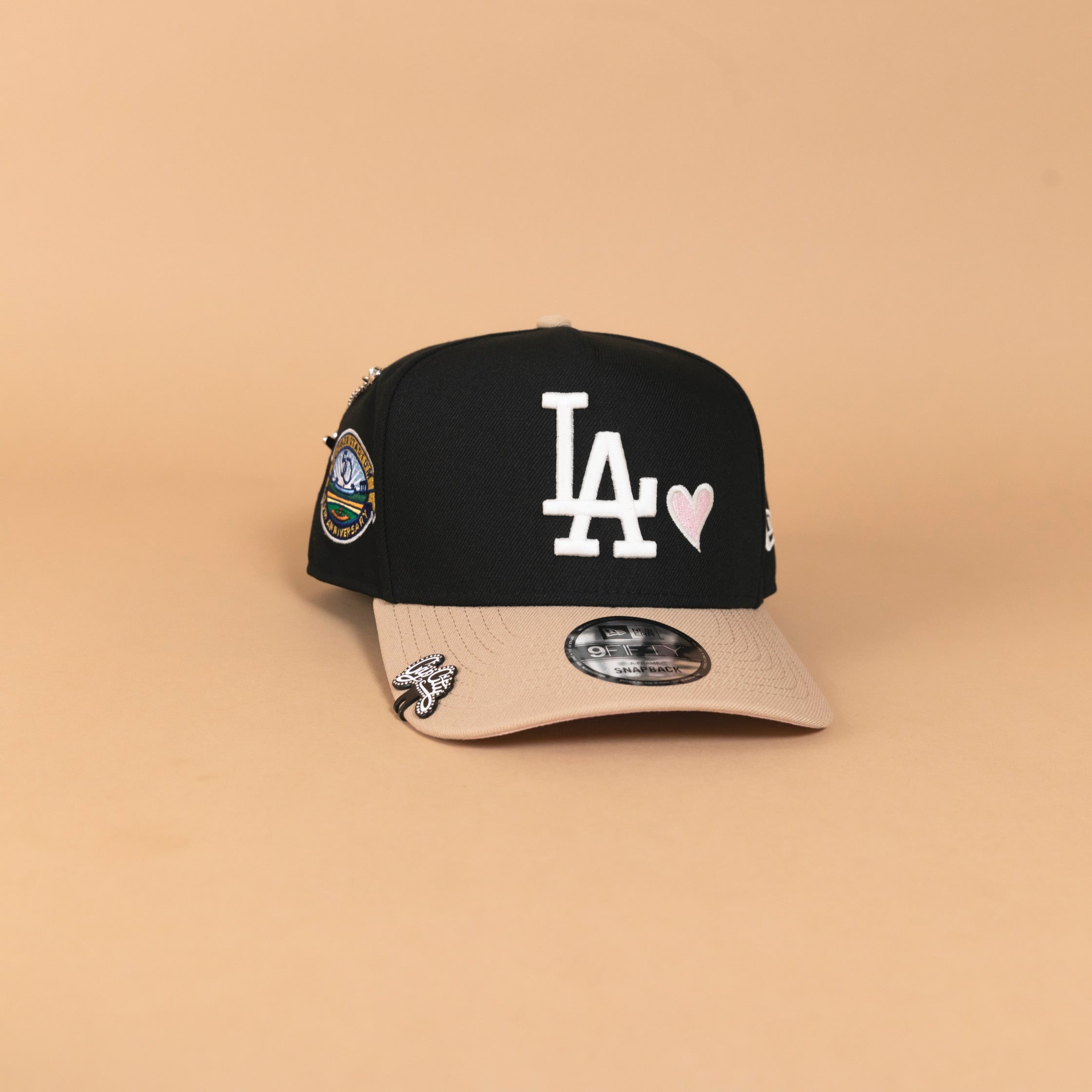 NEW ERA EXCLUSIVE 9FIFTY A-FRAME BLACK/ KHAKI LOS ANGELES DODGERS W/ PINK HEART + 50TH ANNIVERSARY SIDE PATCH