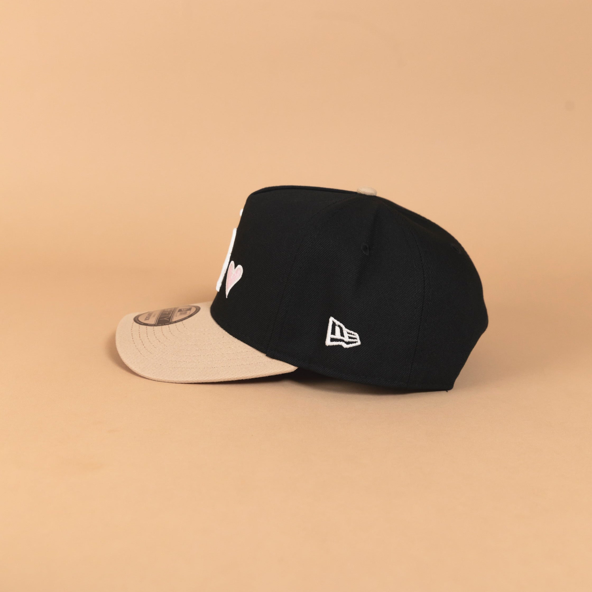 NEW ERA EXCLUSIVE 9FIFTY A-FRAME BLACK/ KHAKI LOS ANGELES DODGERS W/ PINK HEART + 50TH ANNIVERSARY SIDE PATCH